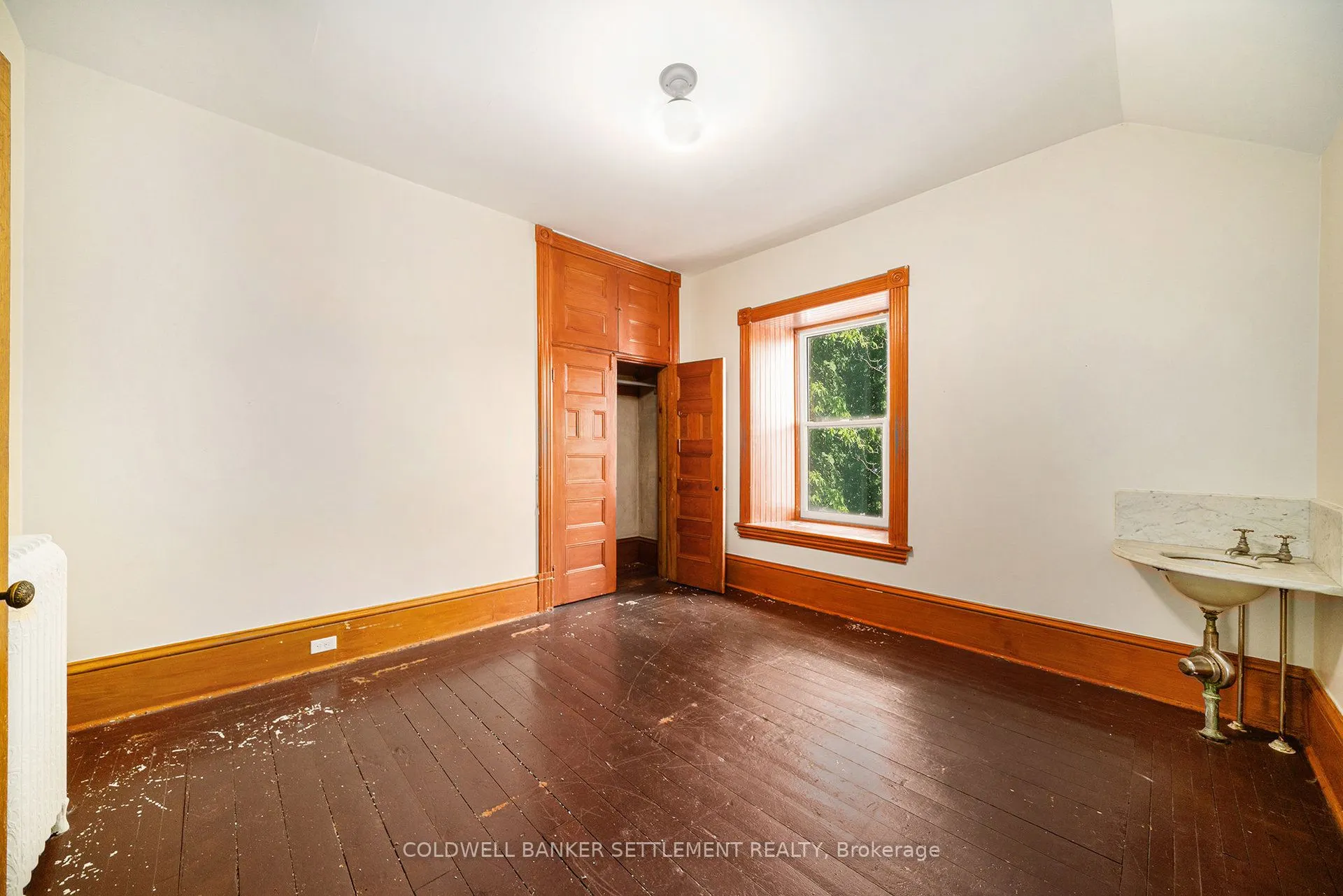 3 Drummond Street E
