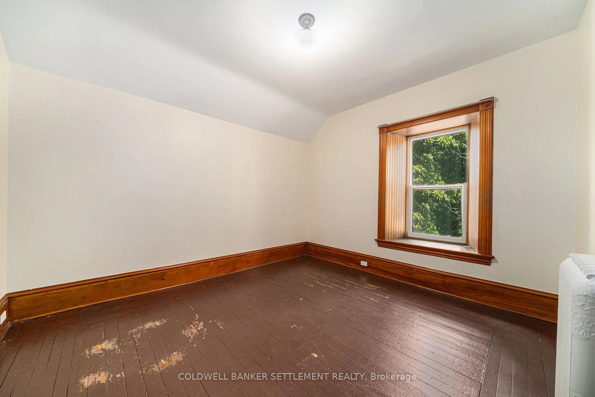 3 Drummond Street E