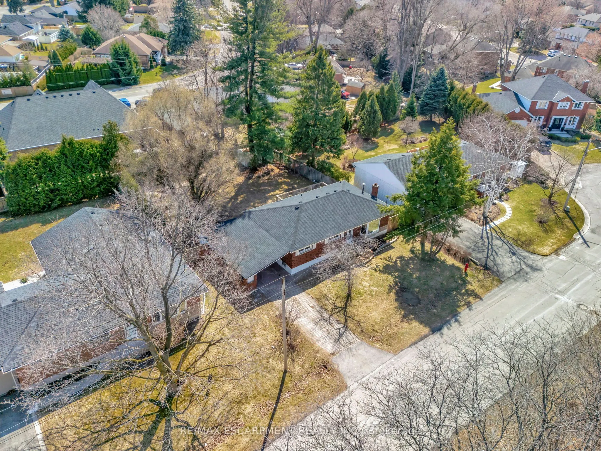 216 Sioux Road