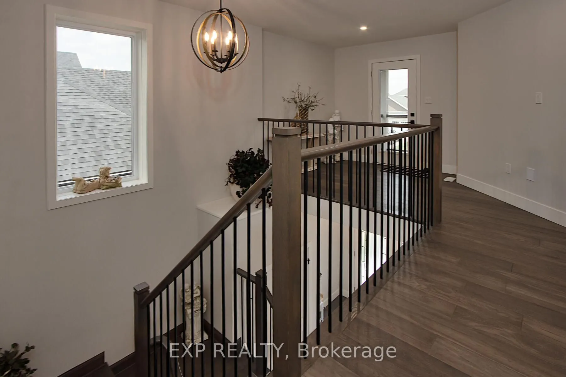 84 Thames Springs Crescent