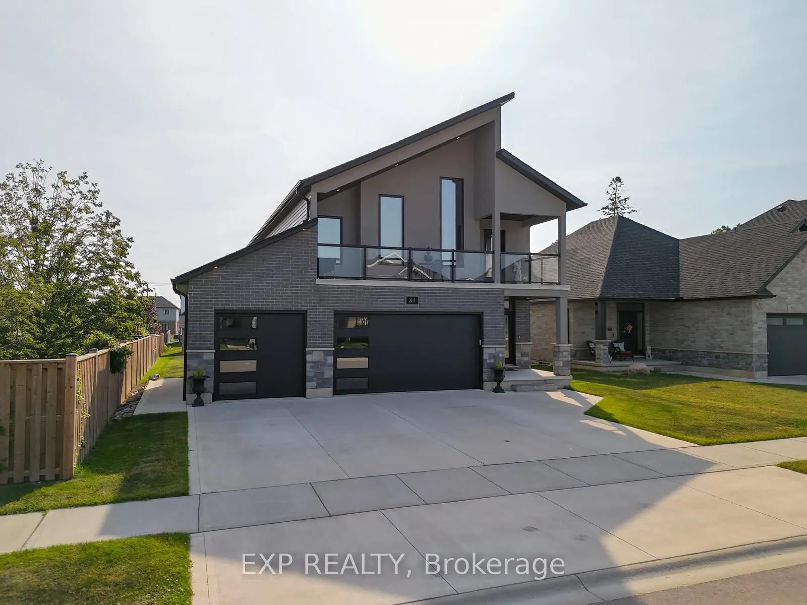 84 Thames Springs Crescent