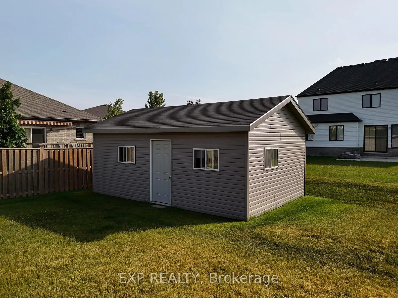 84 Thames Springs Crescent