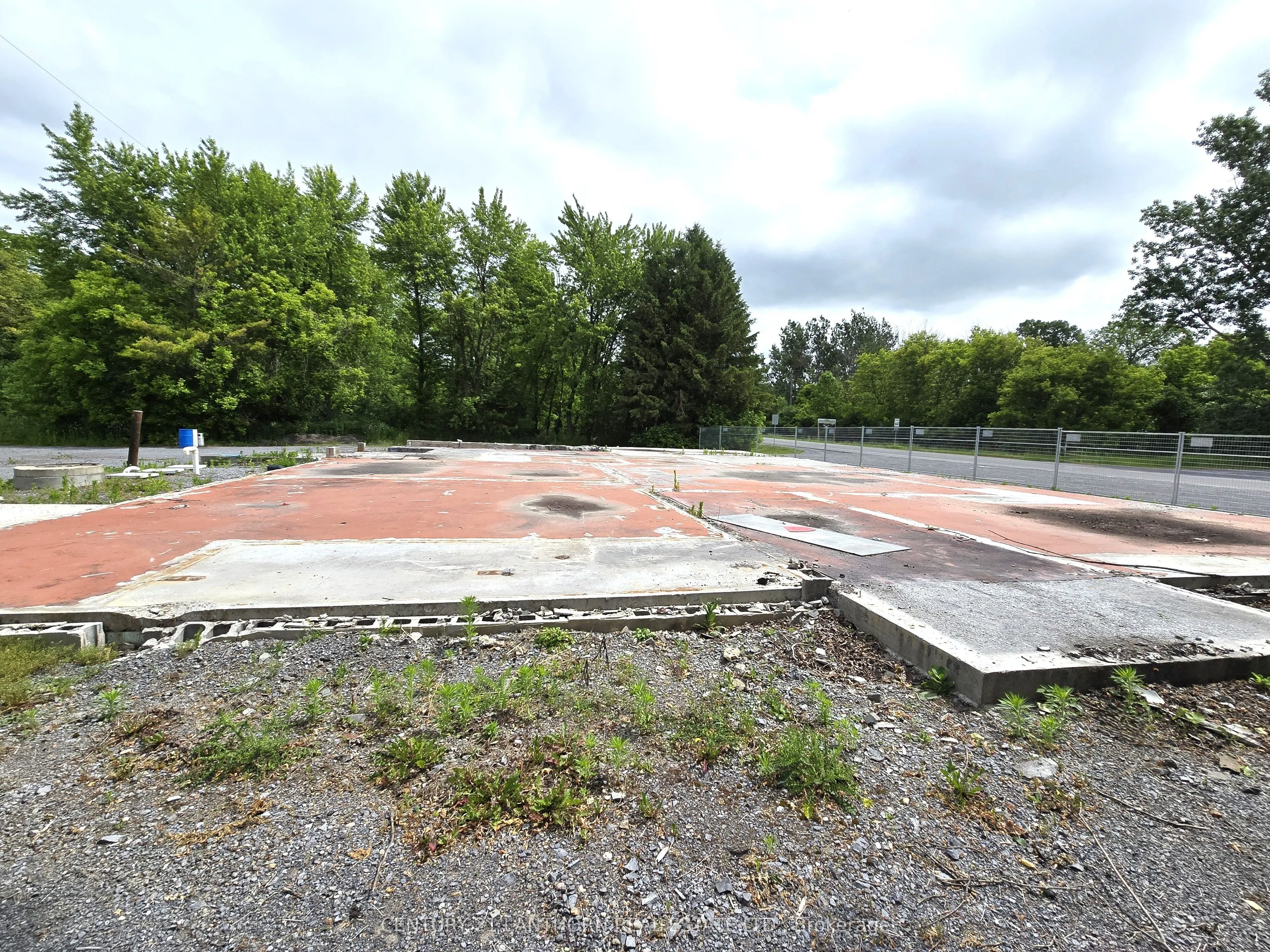 3987 County Road 1 East Road