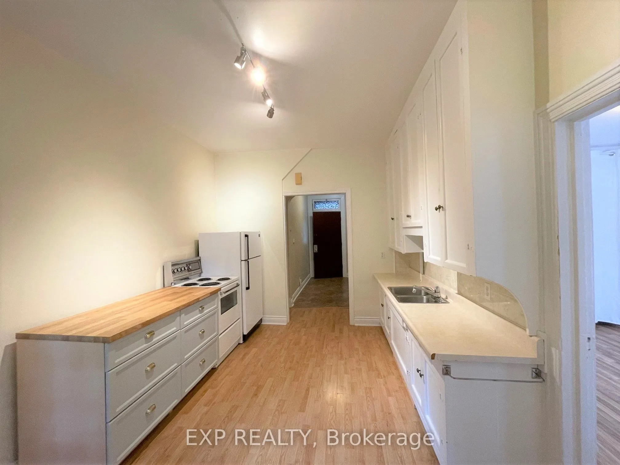 166 Stewart Street, #A