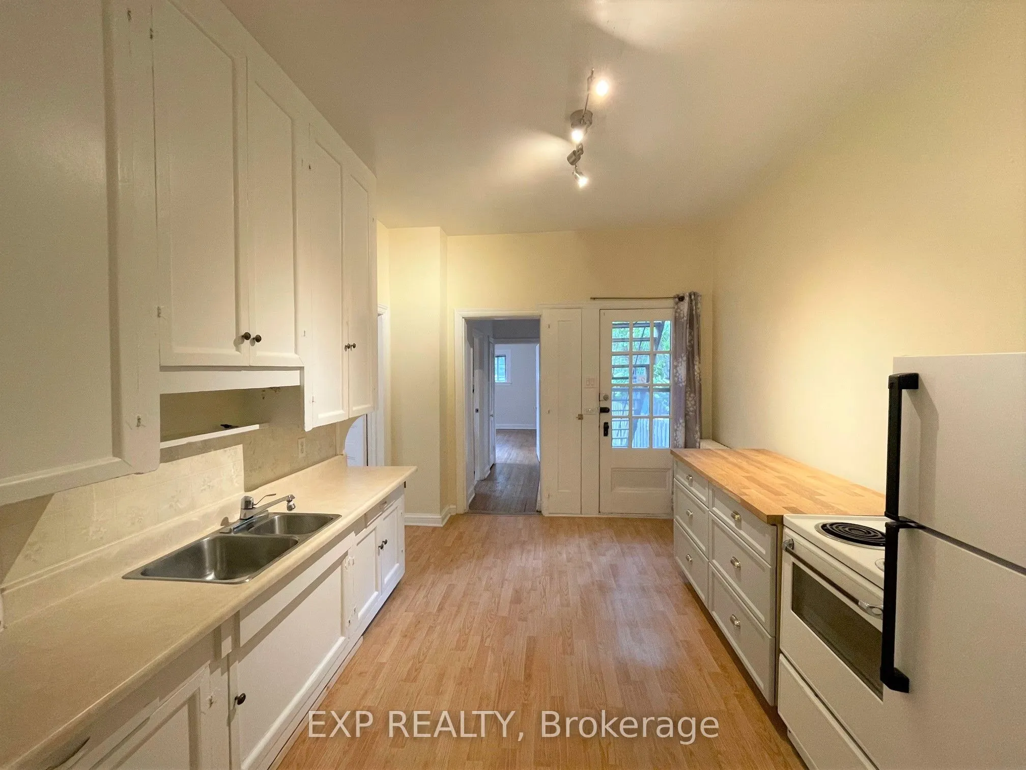 166 Stewart Street, #A