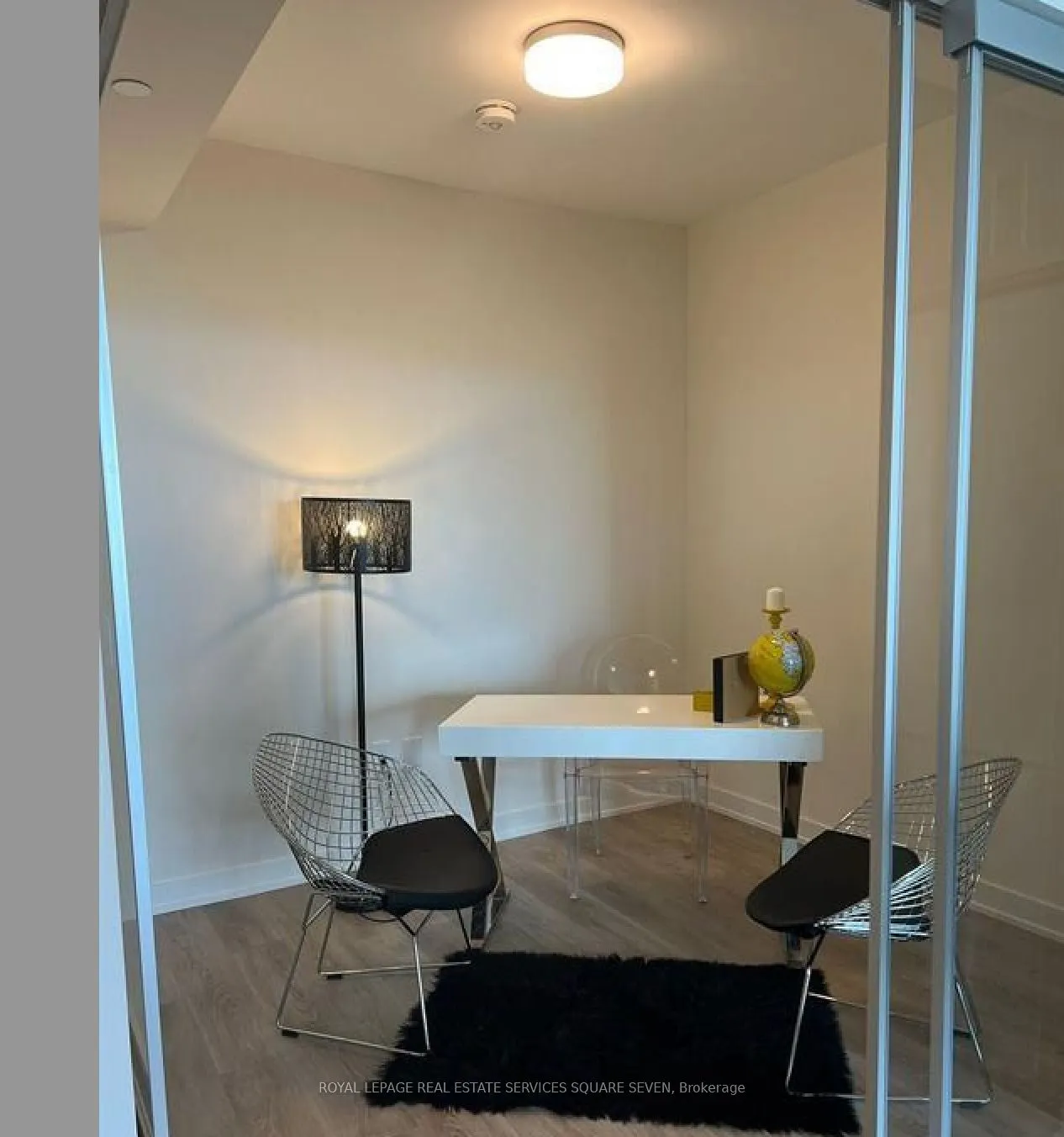 212 King William Street, #1301