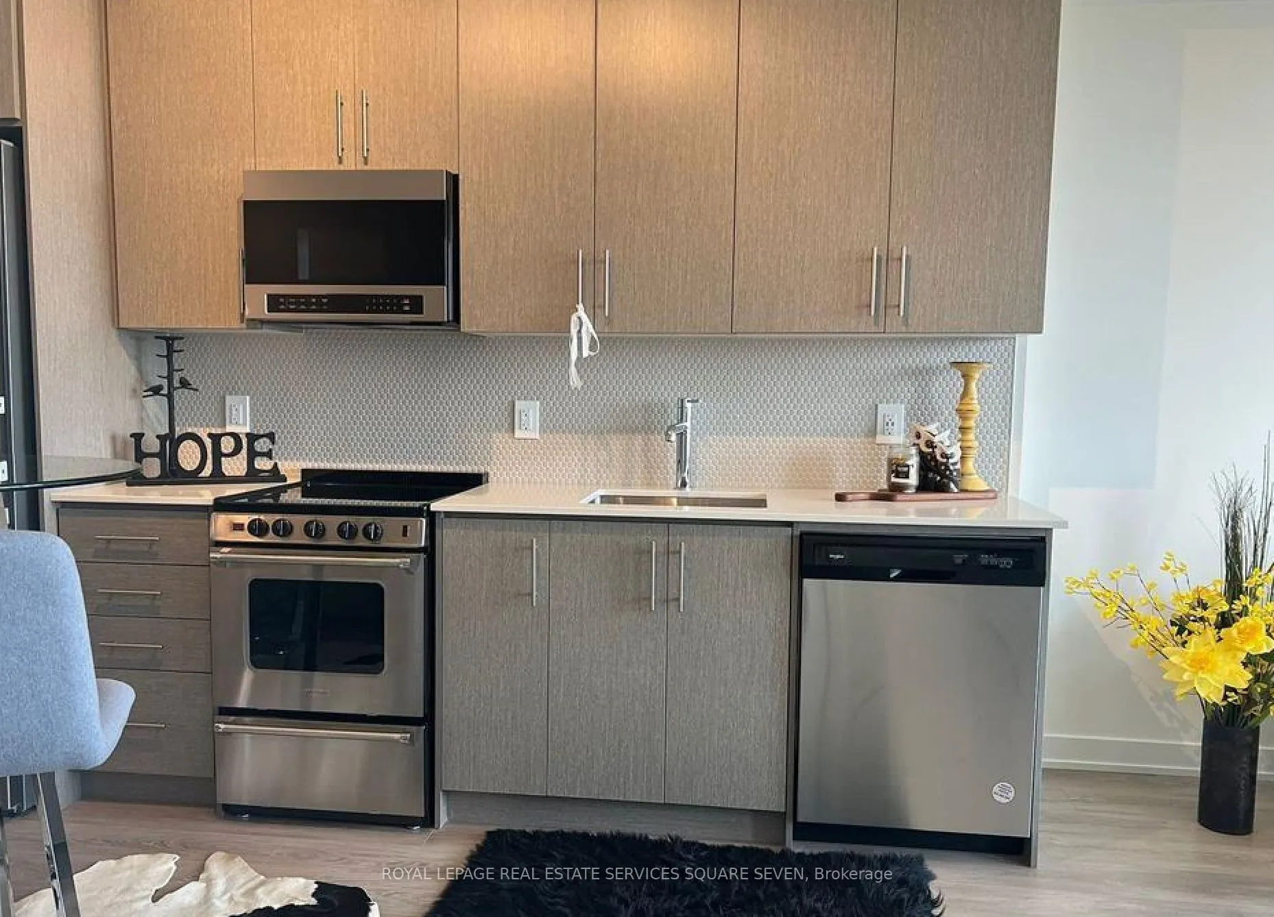 212 King William Street, #1301