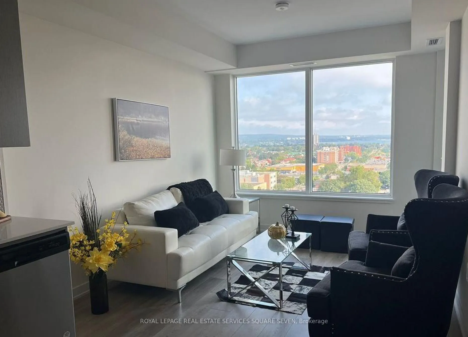 212 King William Street, #1301