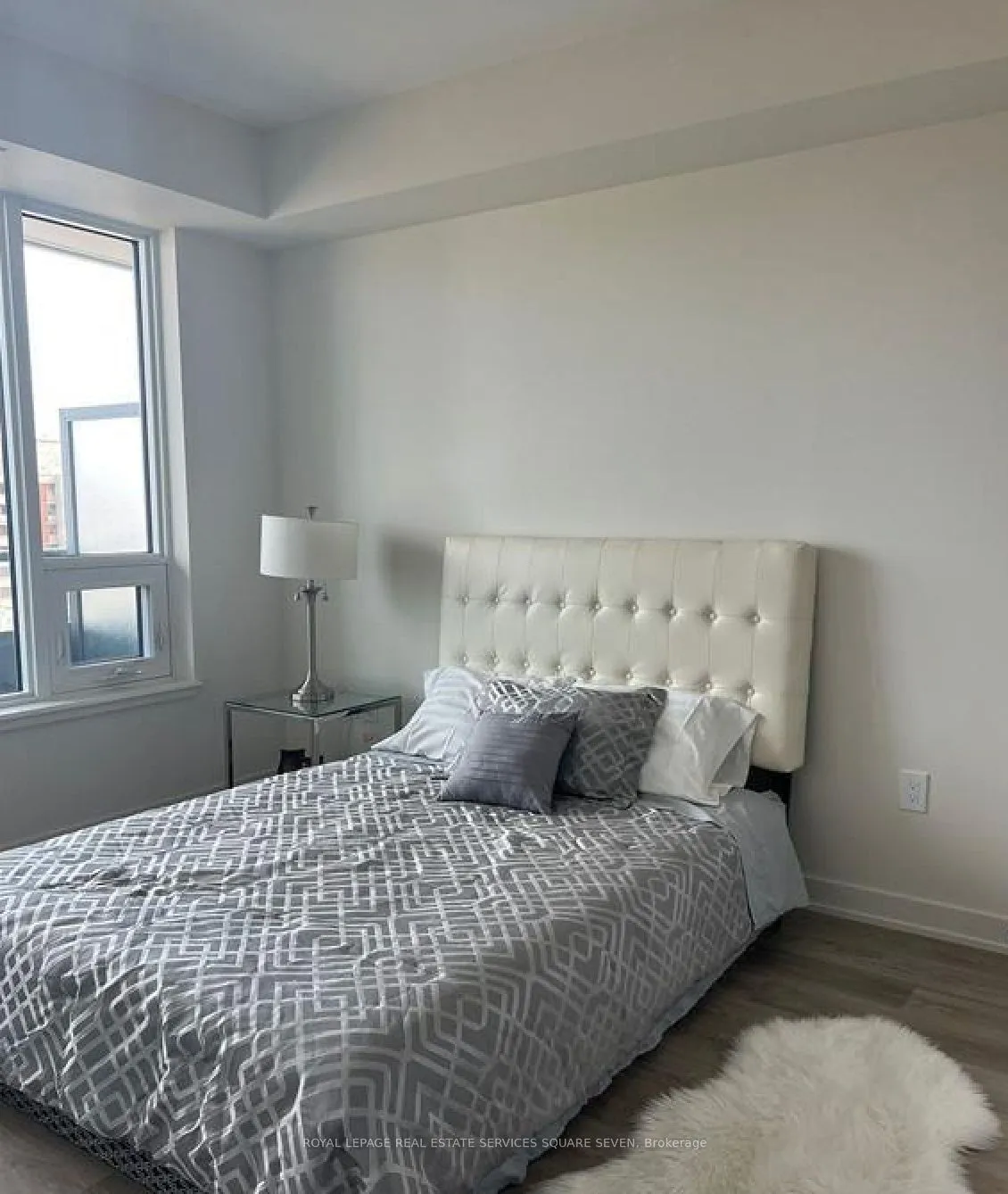 212 King William Street, #1301