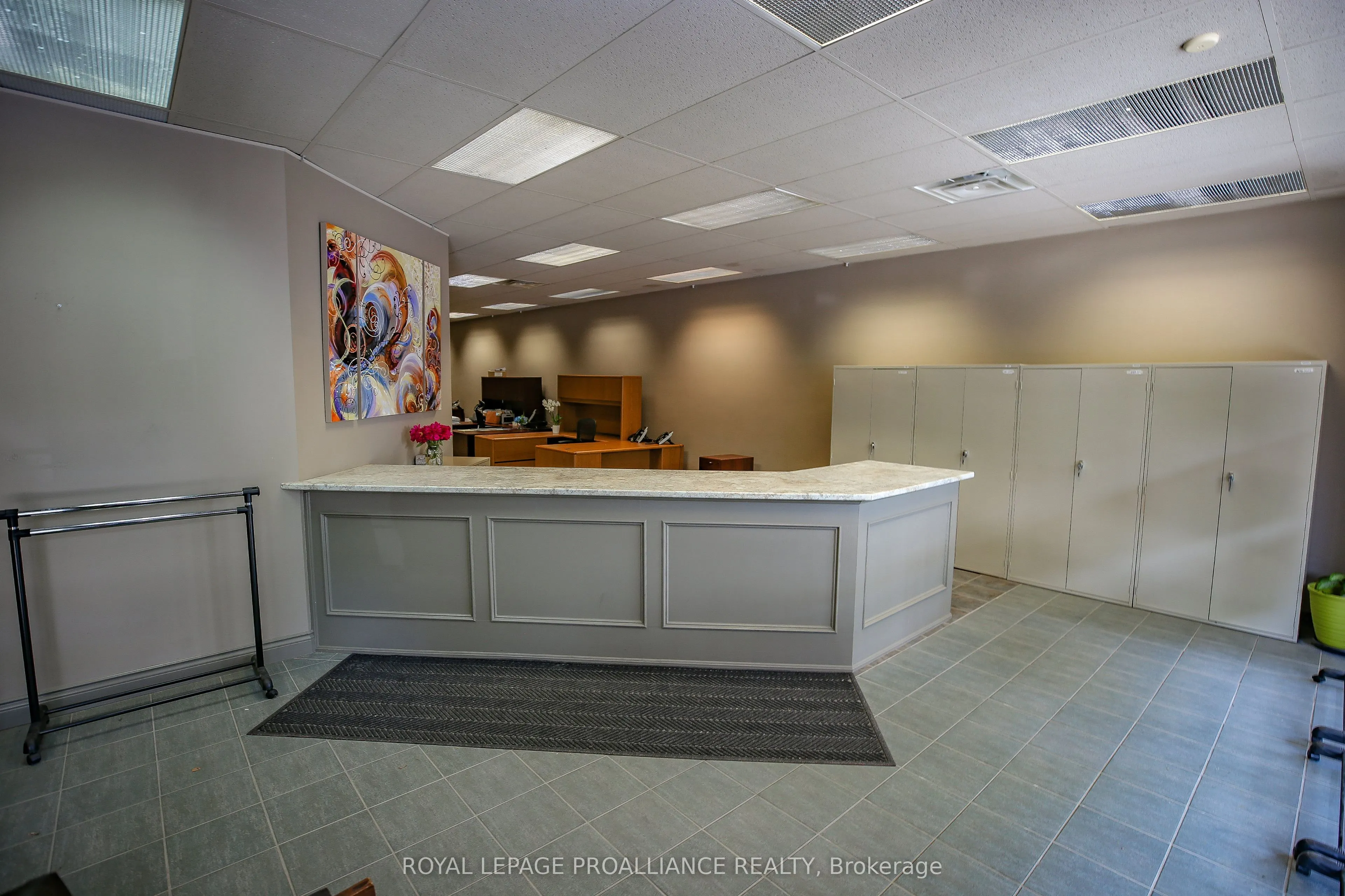 20 King Street W