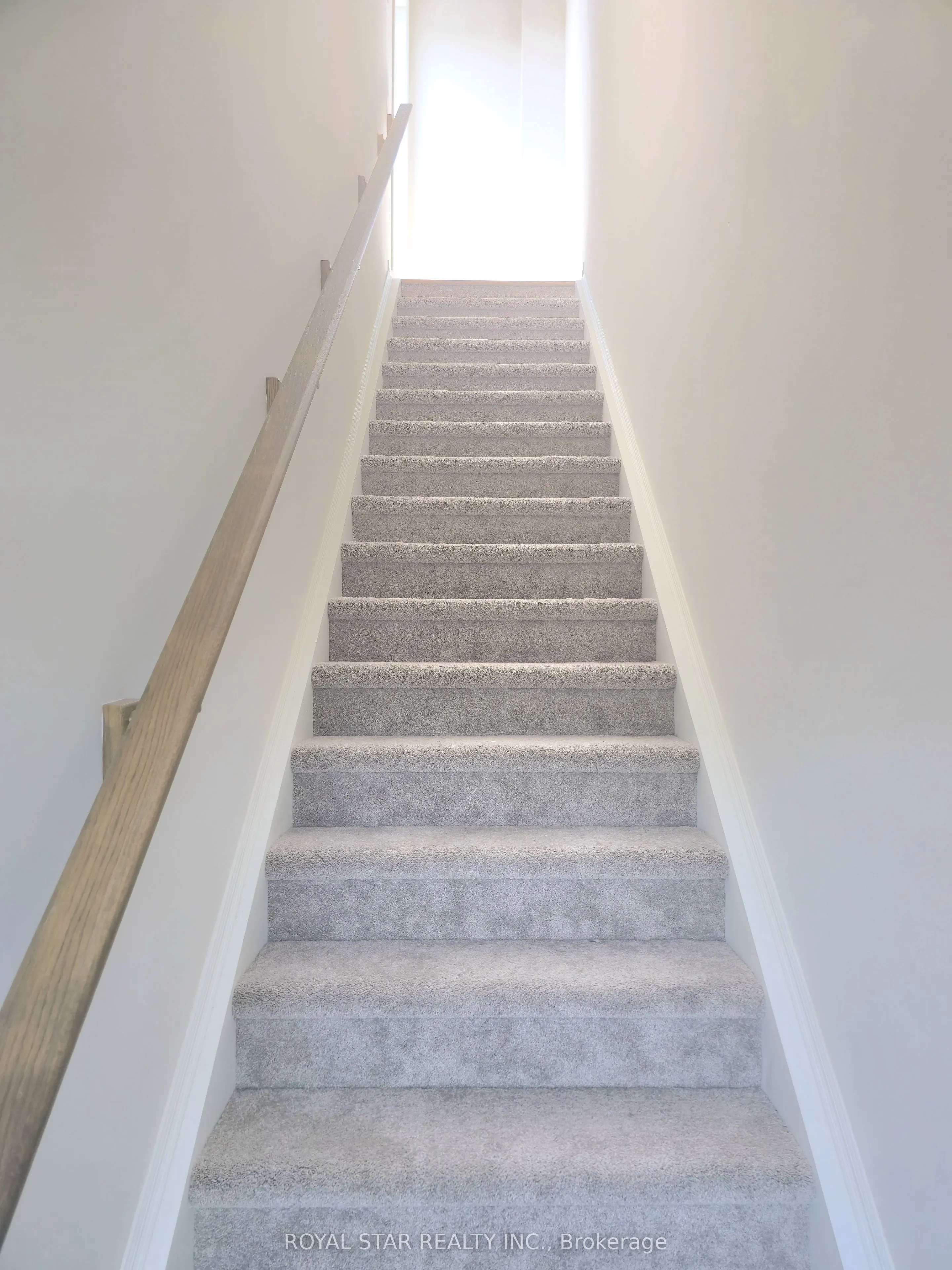 2 Willow Street, #33