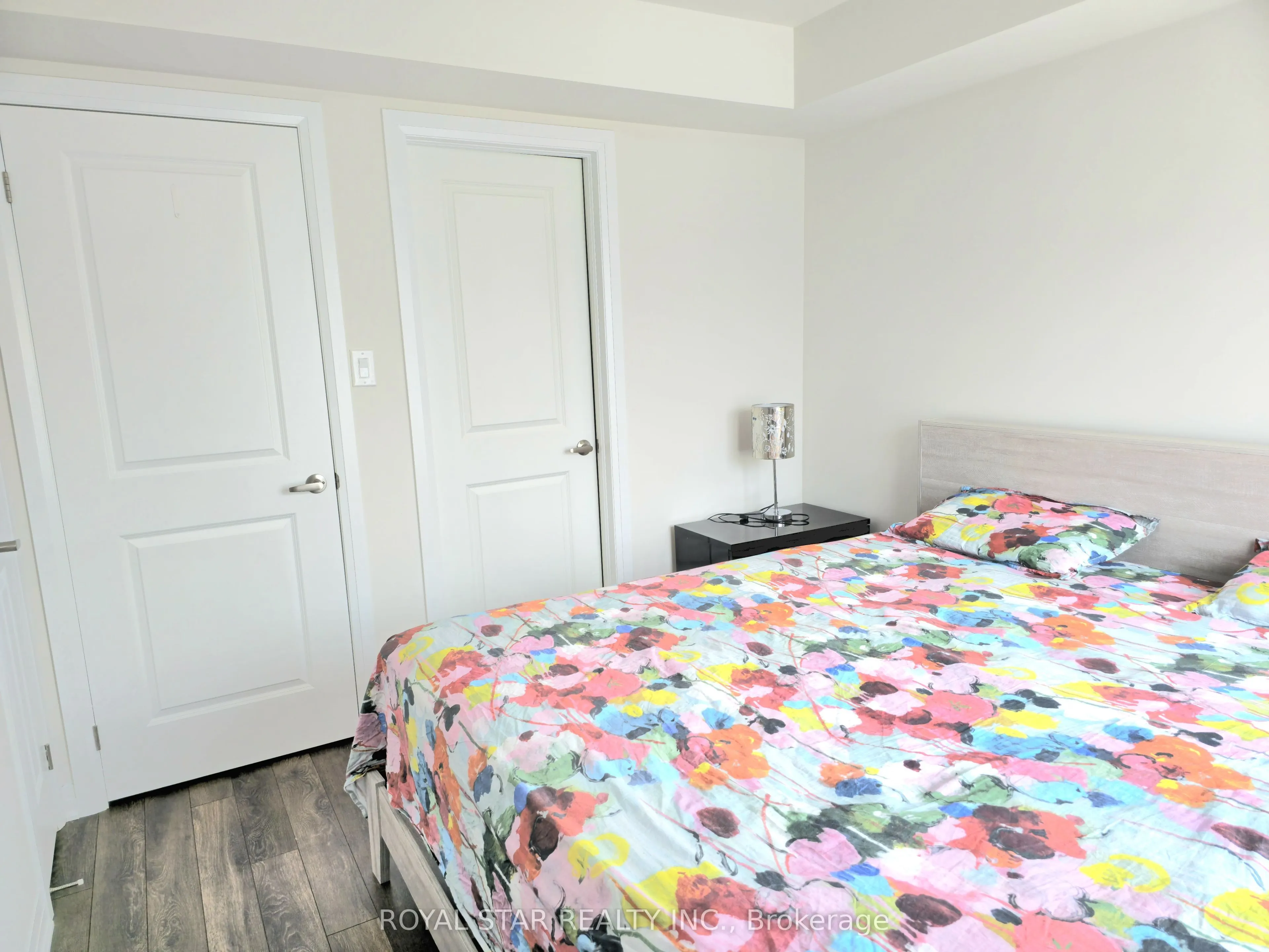 2 Willow Street, #33