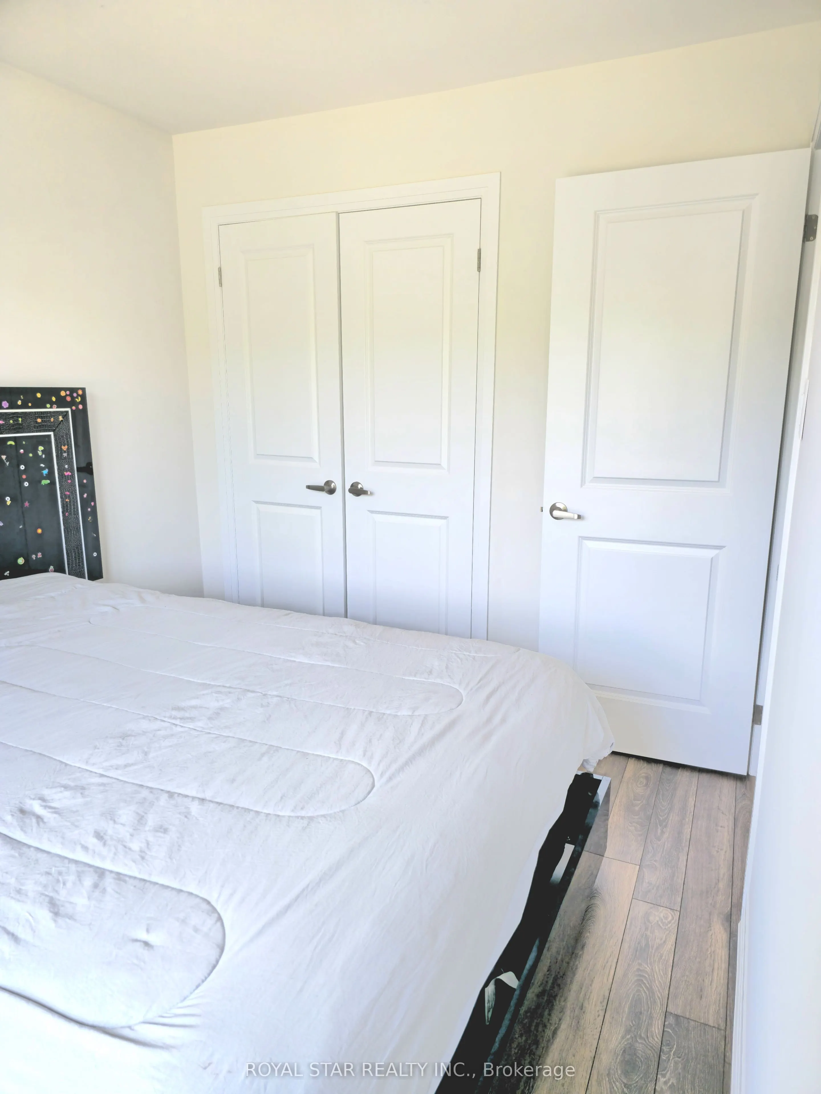 2 Willow Street, #33
