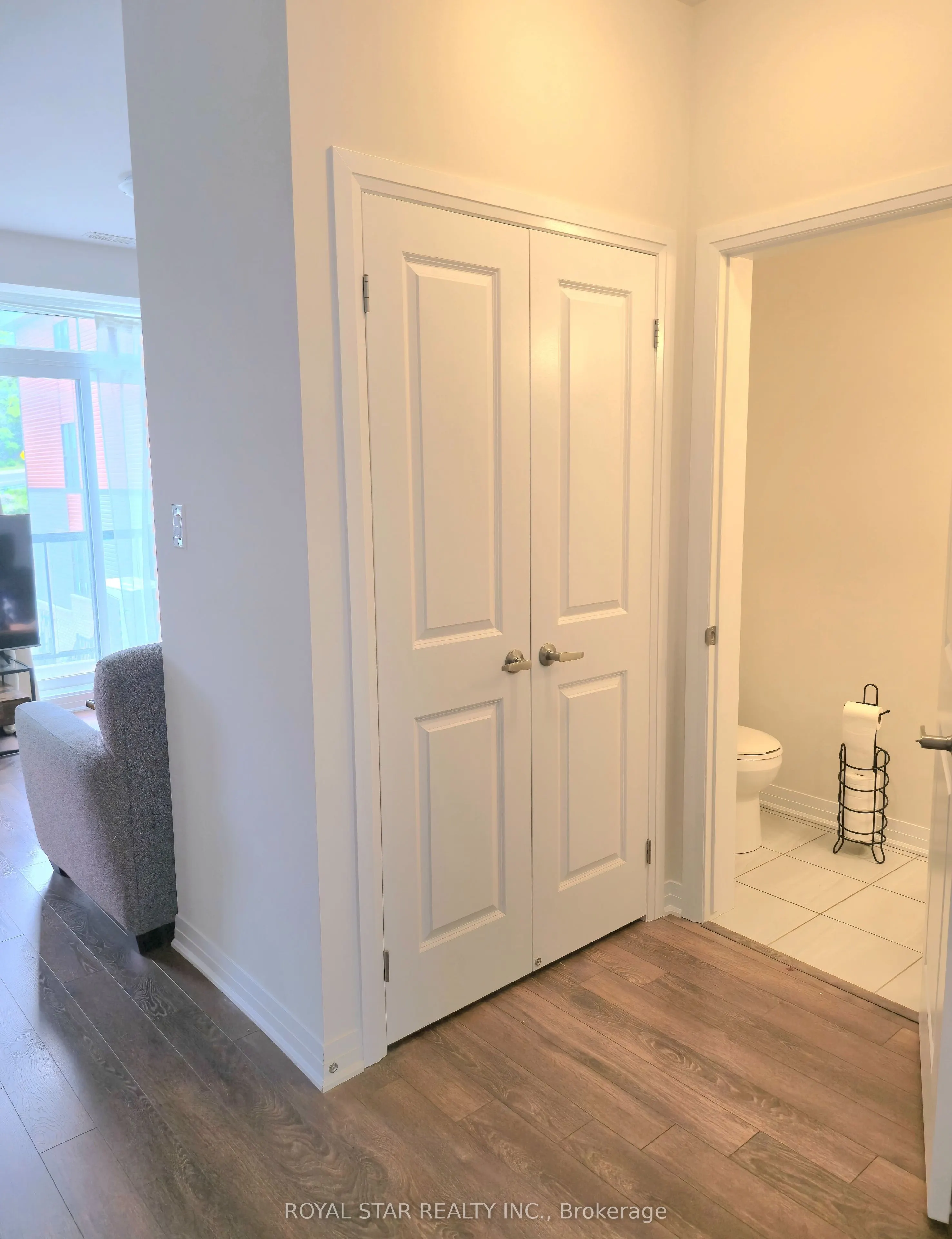 2 Willow Street, #33