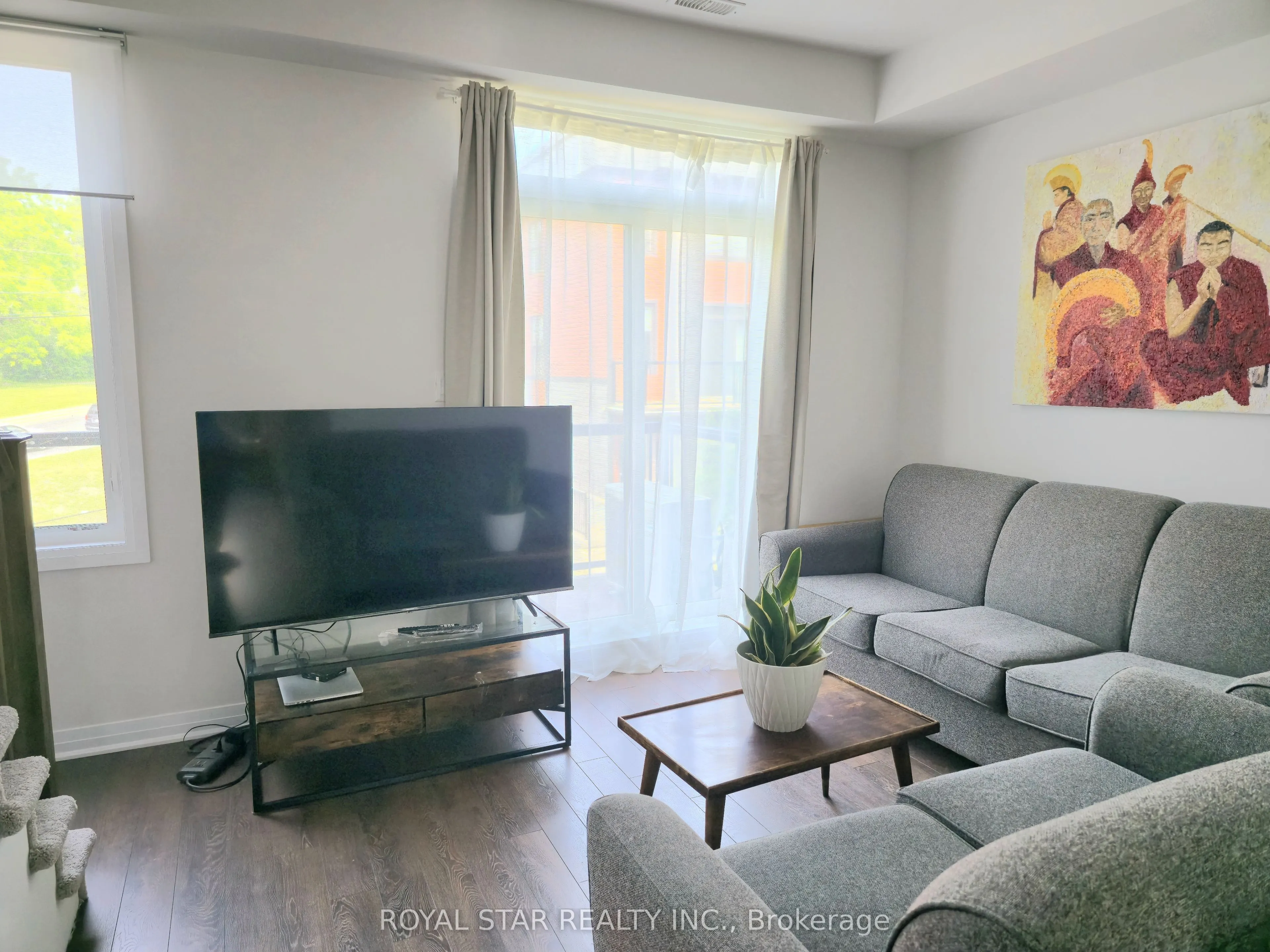 2 Willow Street, #33