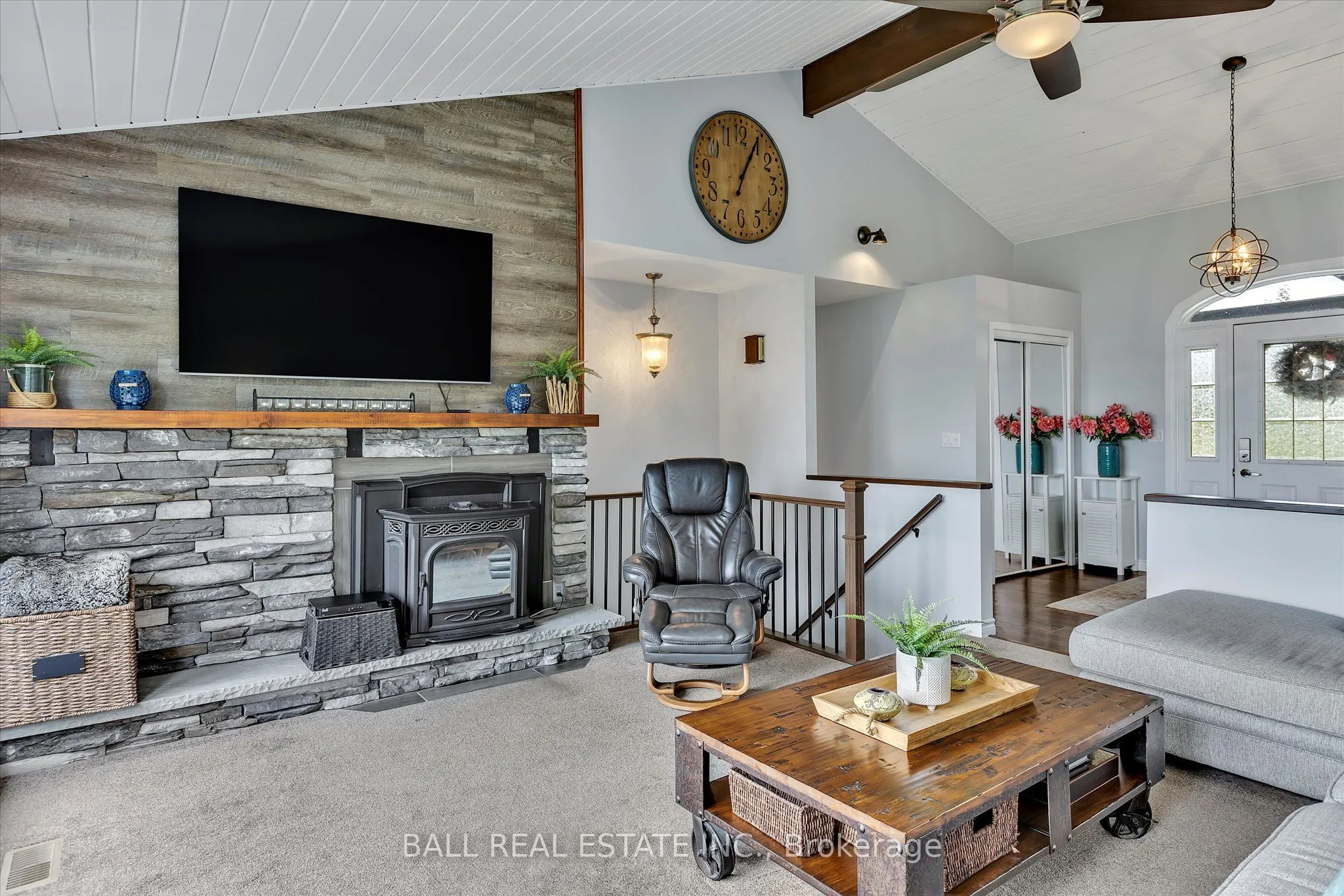 110 Lakeview Drive