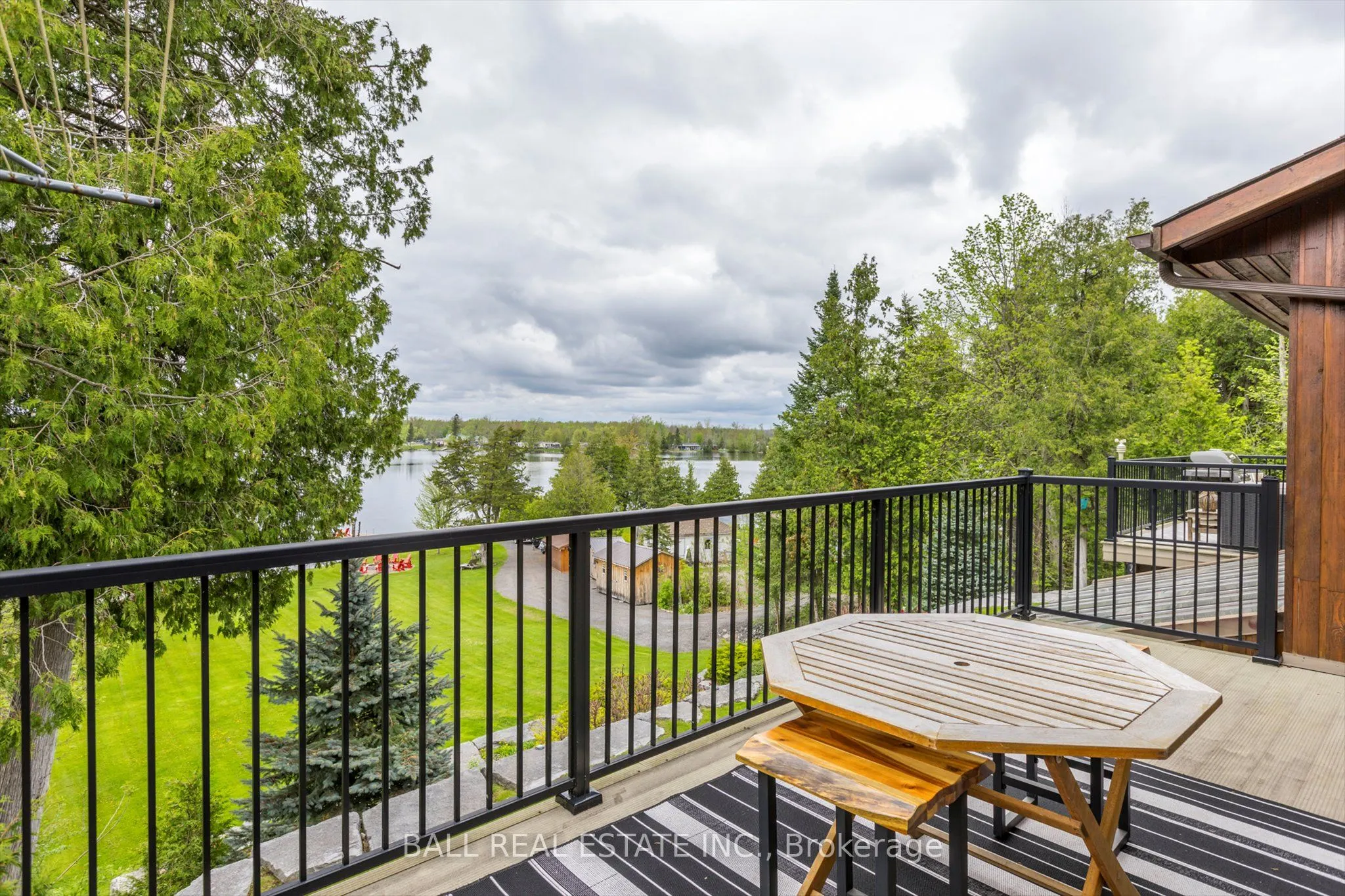 110 Lakeview Drive