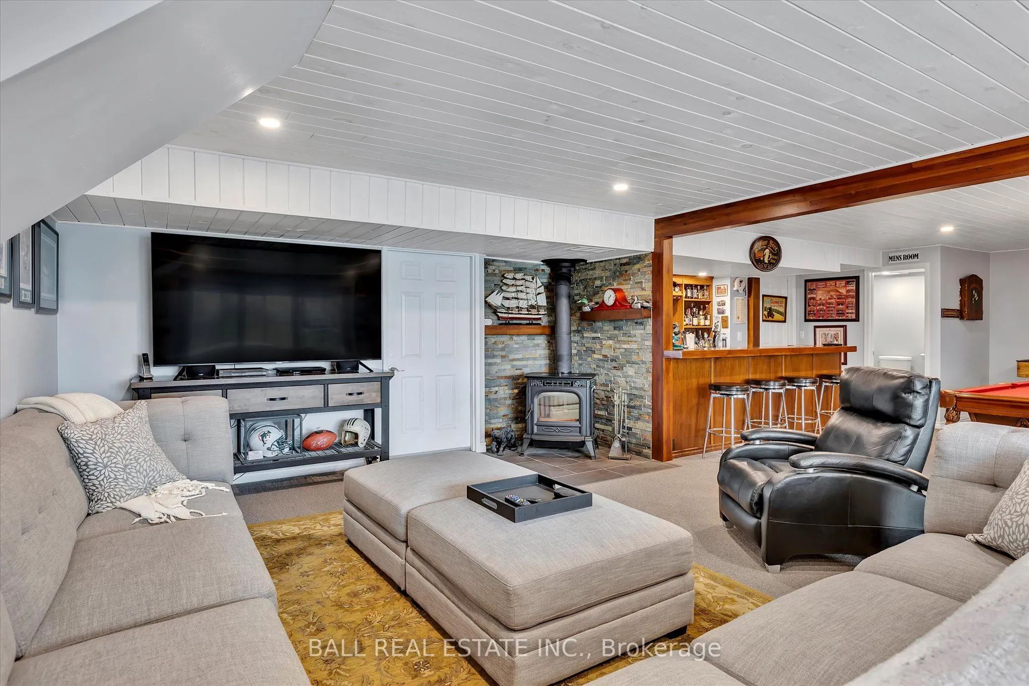 110 Lakeview Drive