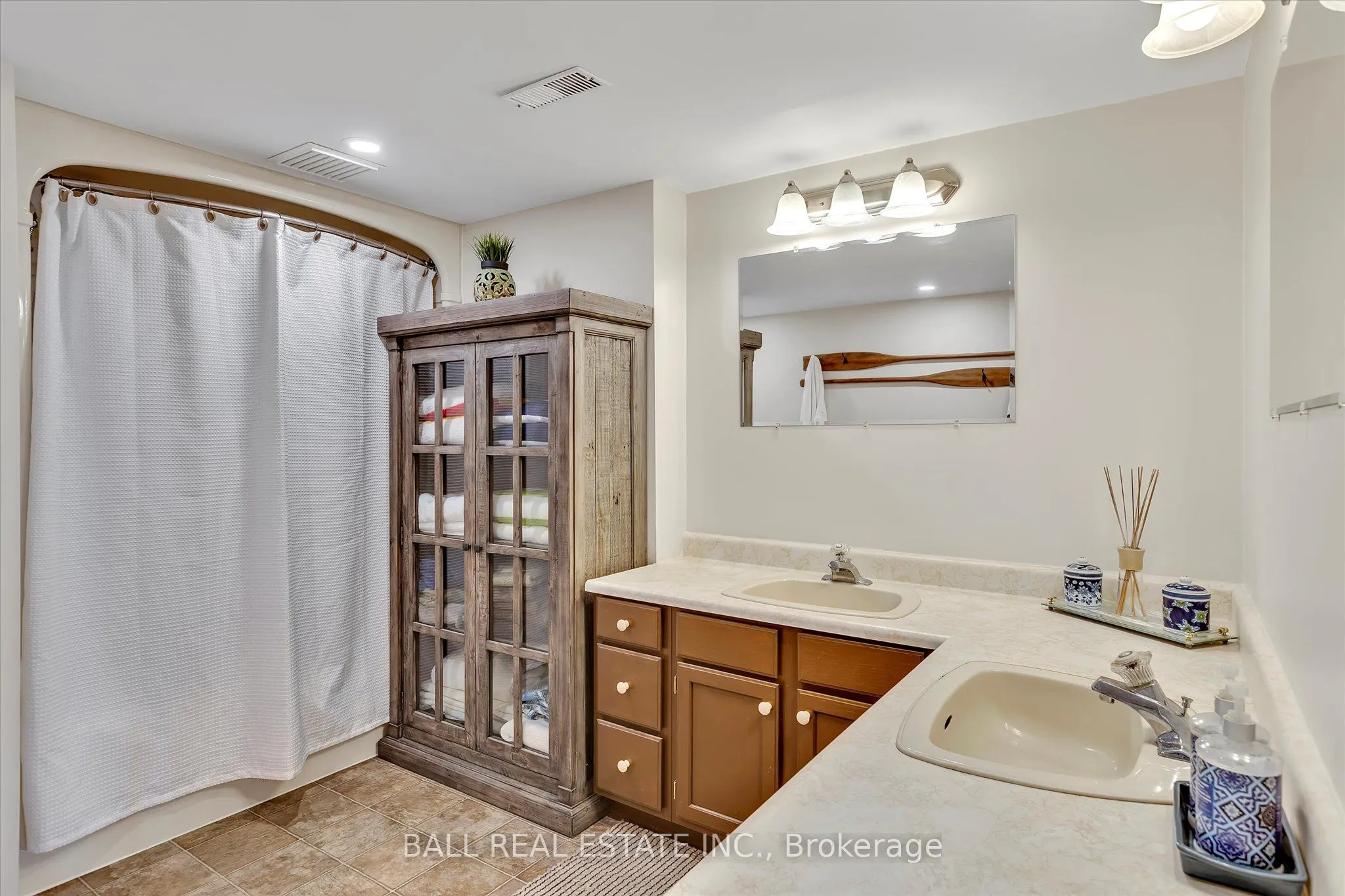 110 Lakeview Drive