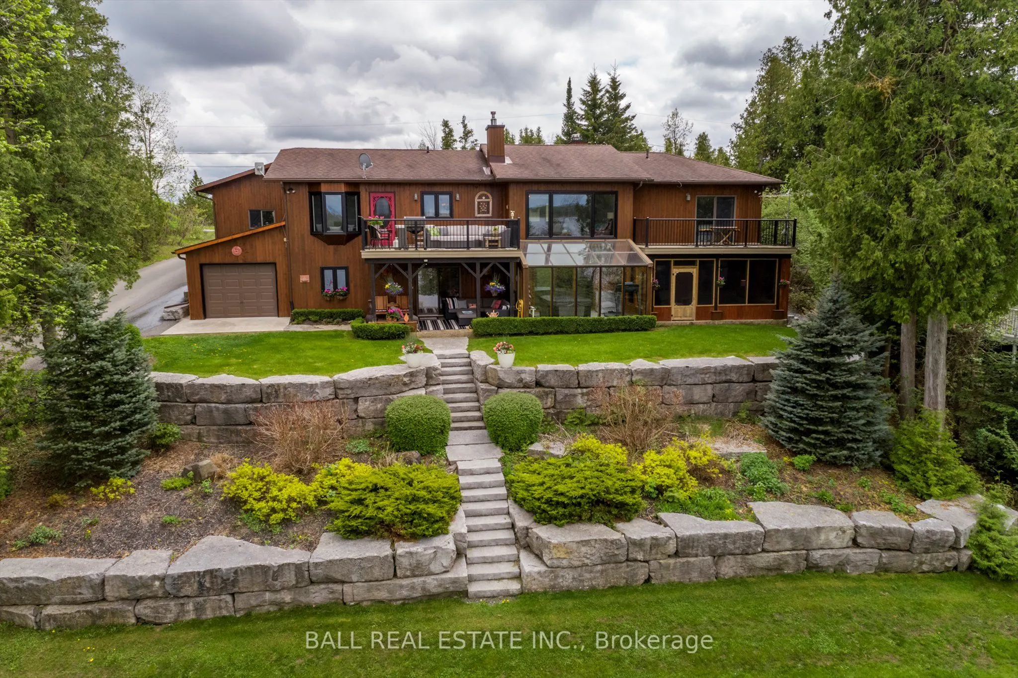 110 Lakeview Drive