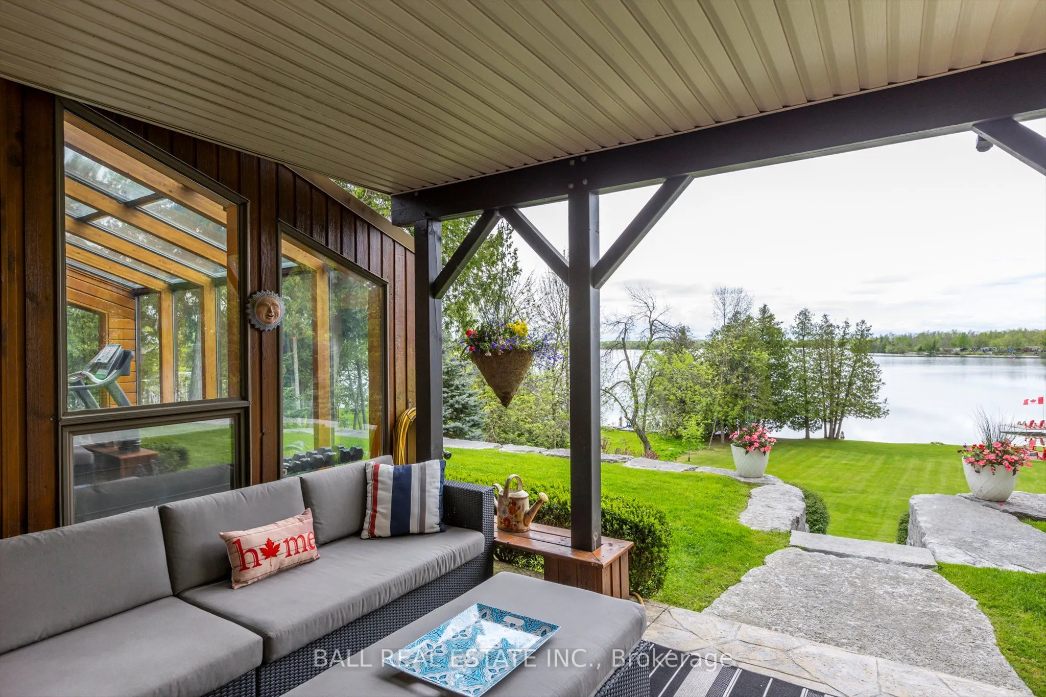110 Lakeview Drive