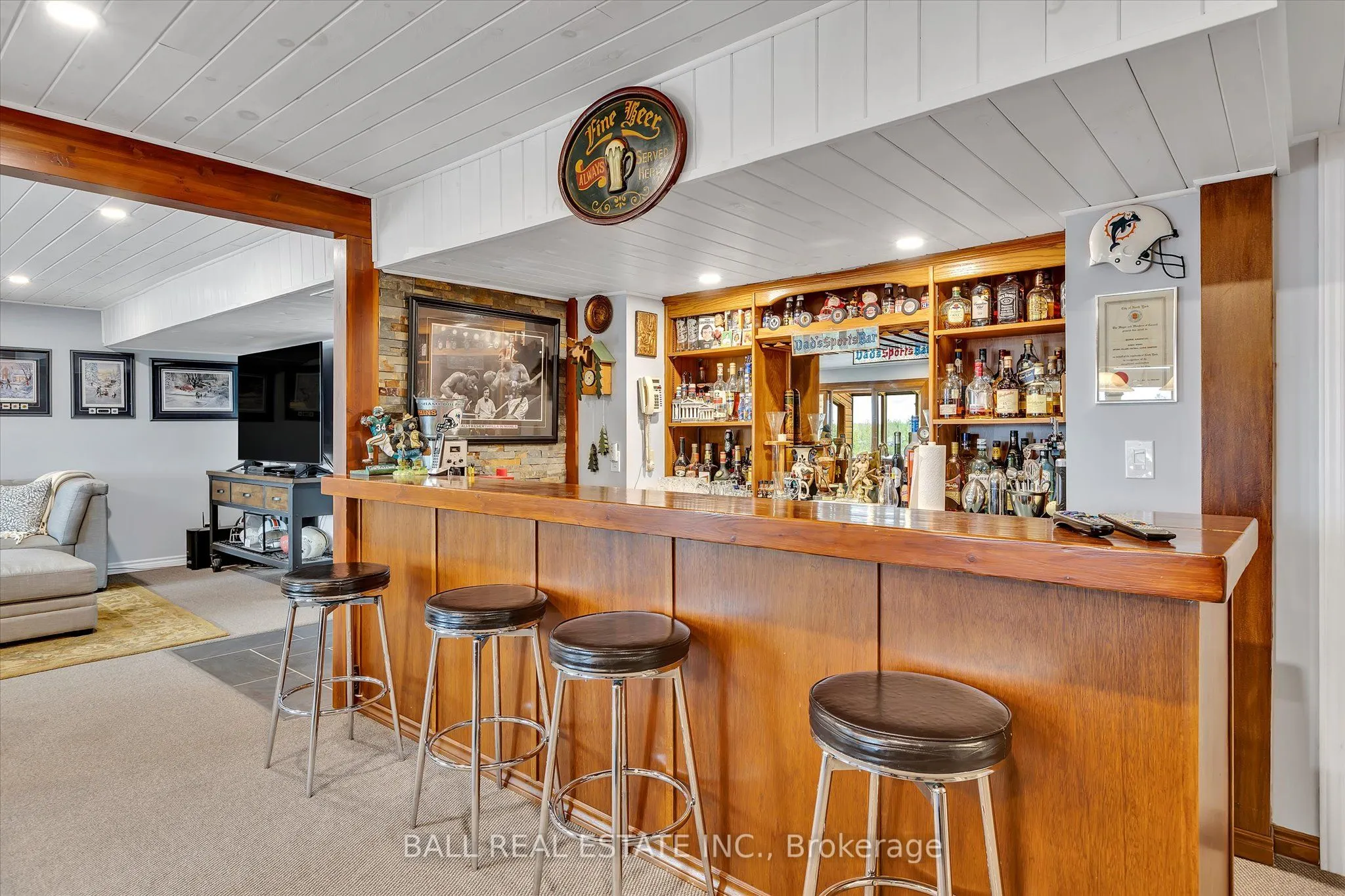110 Lakeview Drive