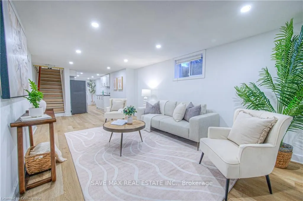 153 Ballantyne Avenue