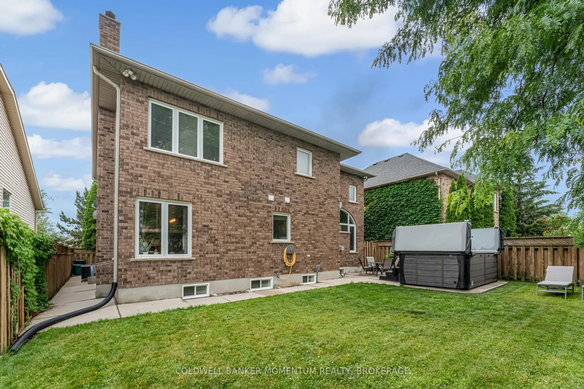163 Crysler Crescent
