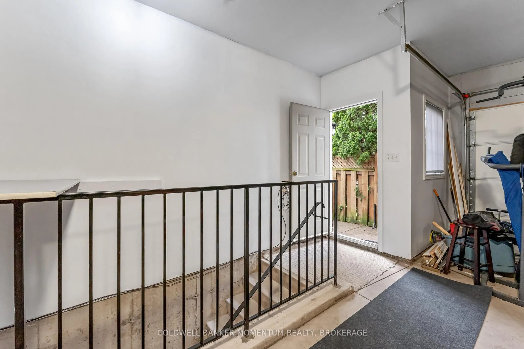 163 Crysler Crescent