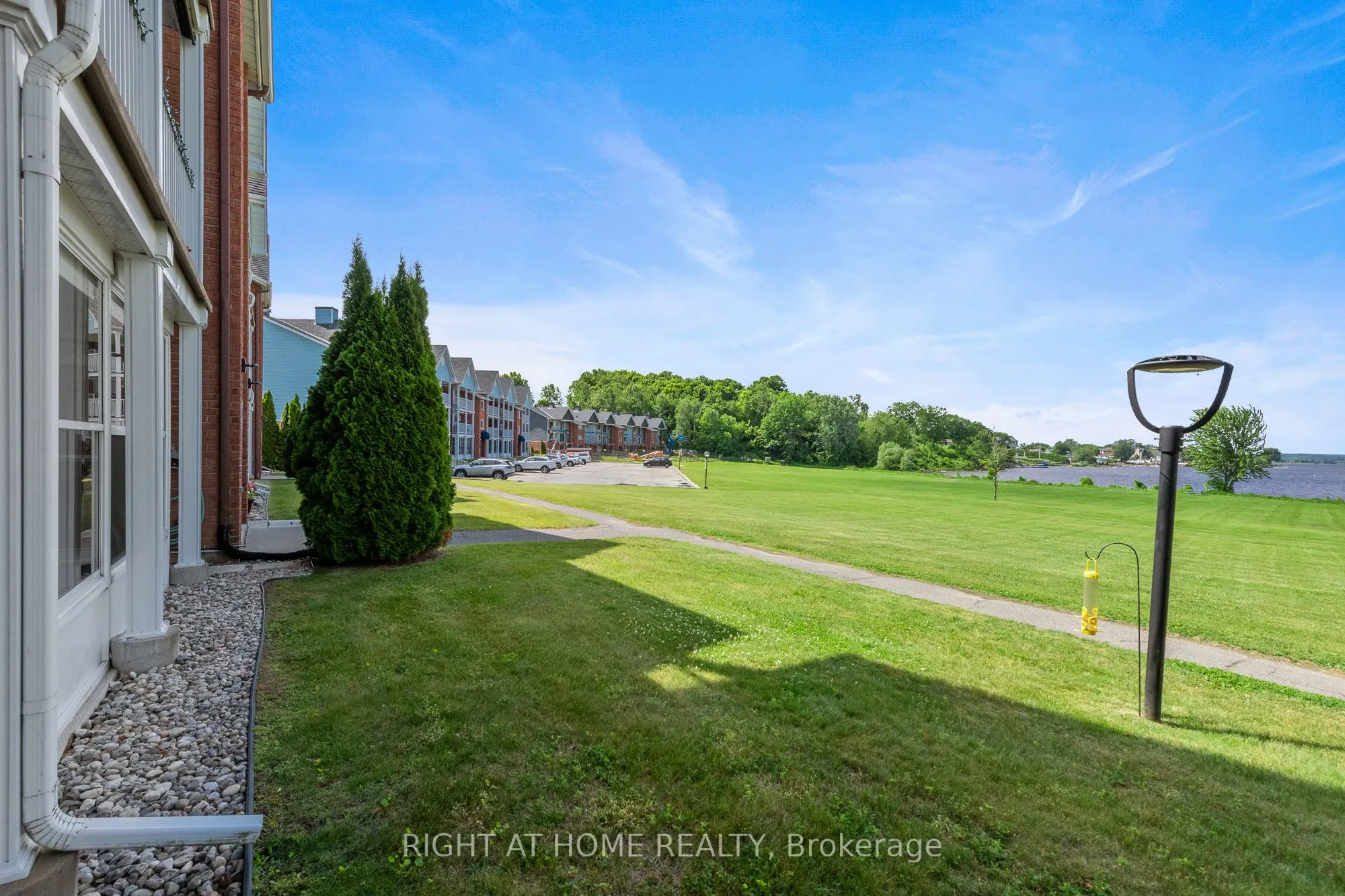 160 Edwards Street, #2B