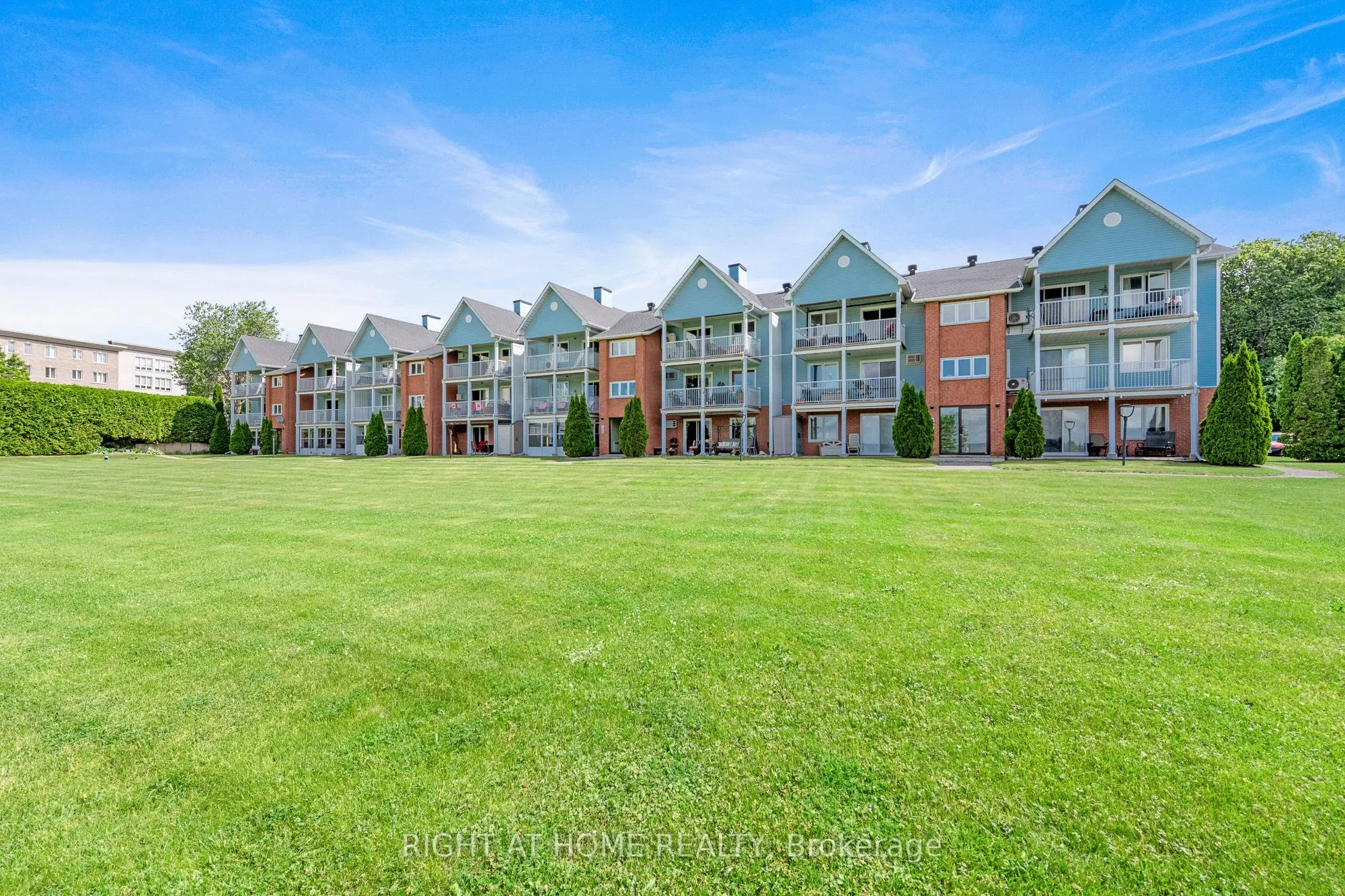 160 Edwards Street, #2B