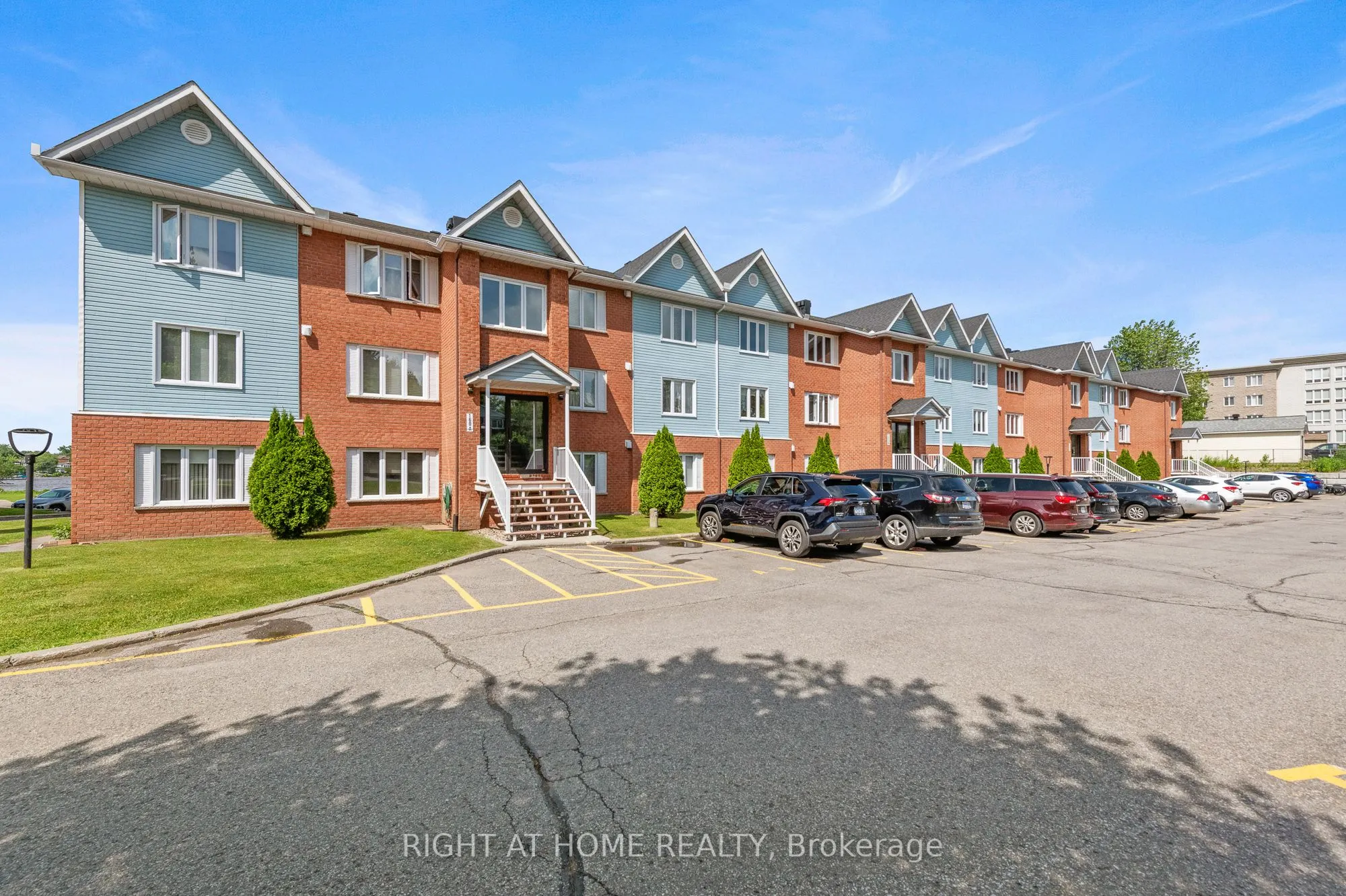 160 Edwards Street, #2B