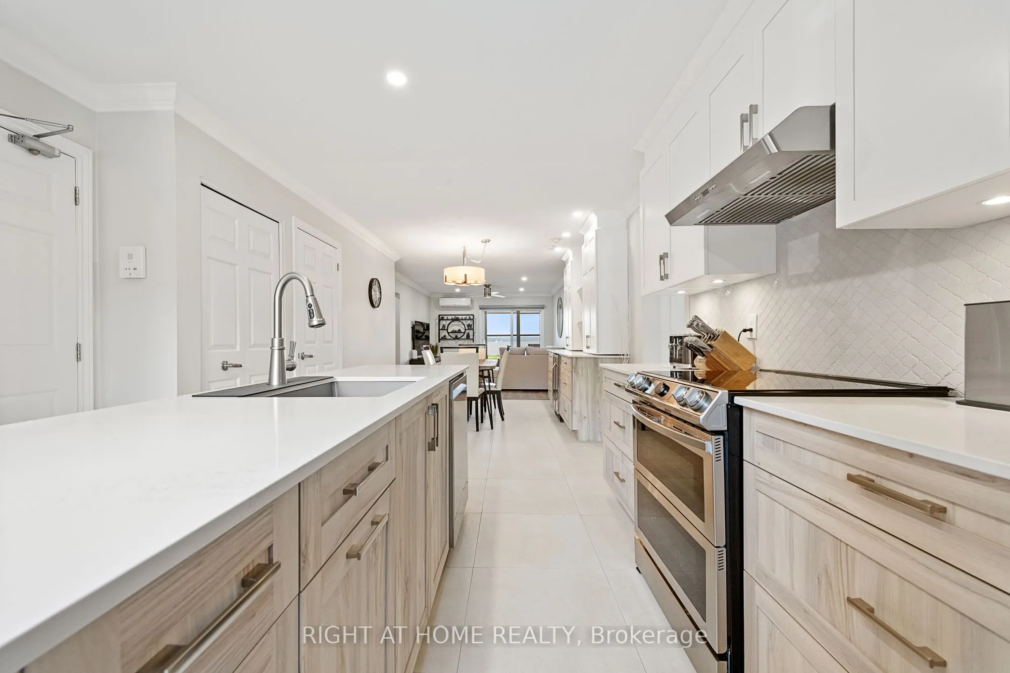 160 Edwards Street, #2B
