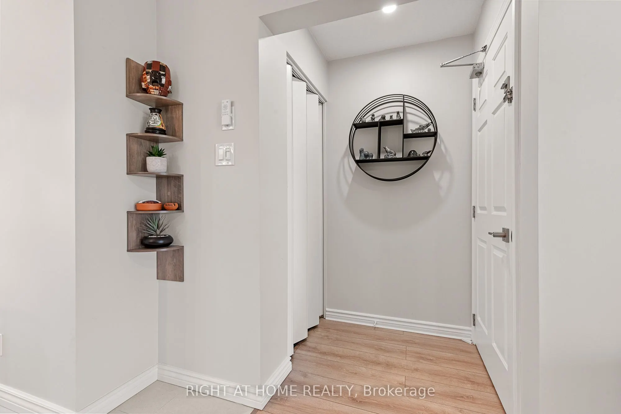 160 Edwards Street, #2B