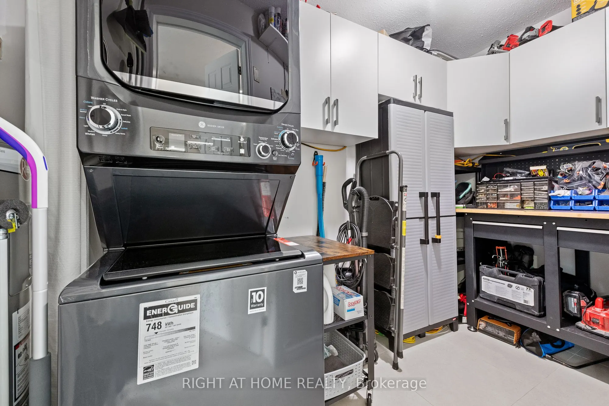 160 Edwards Street, #2B