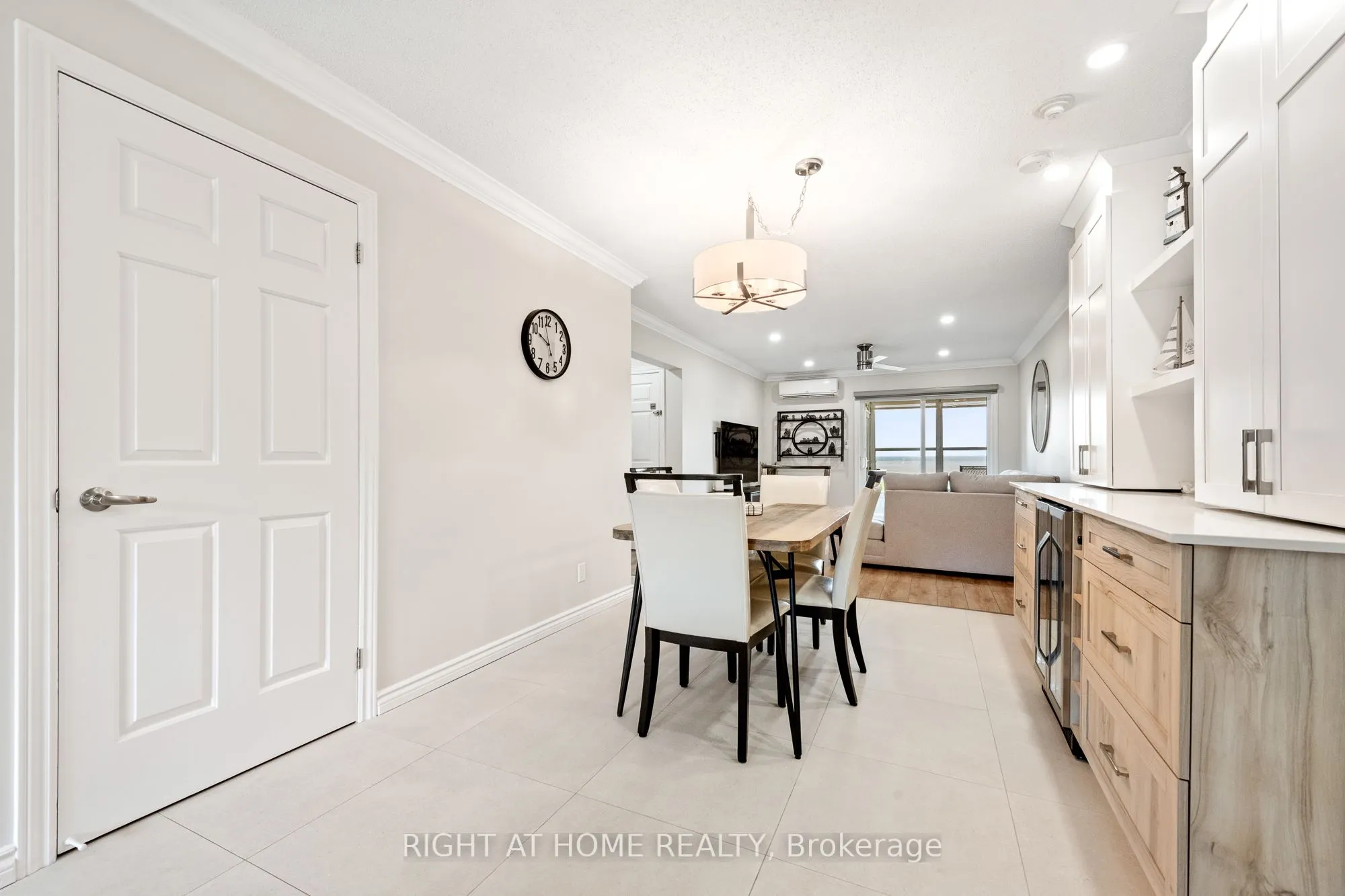 160 Edwards Street, #2B