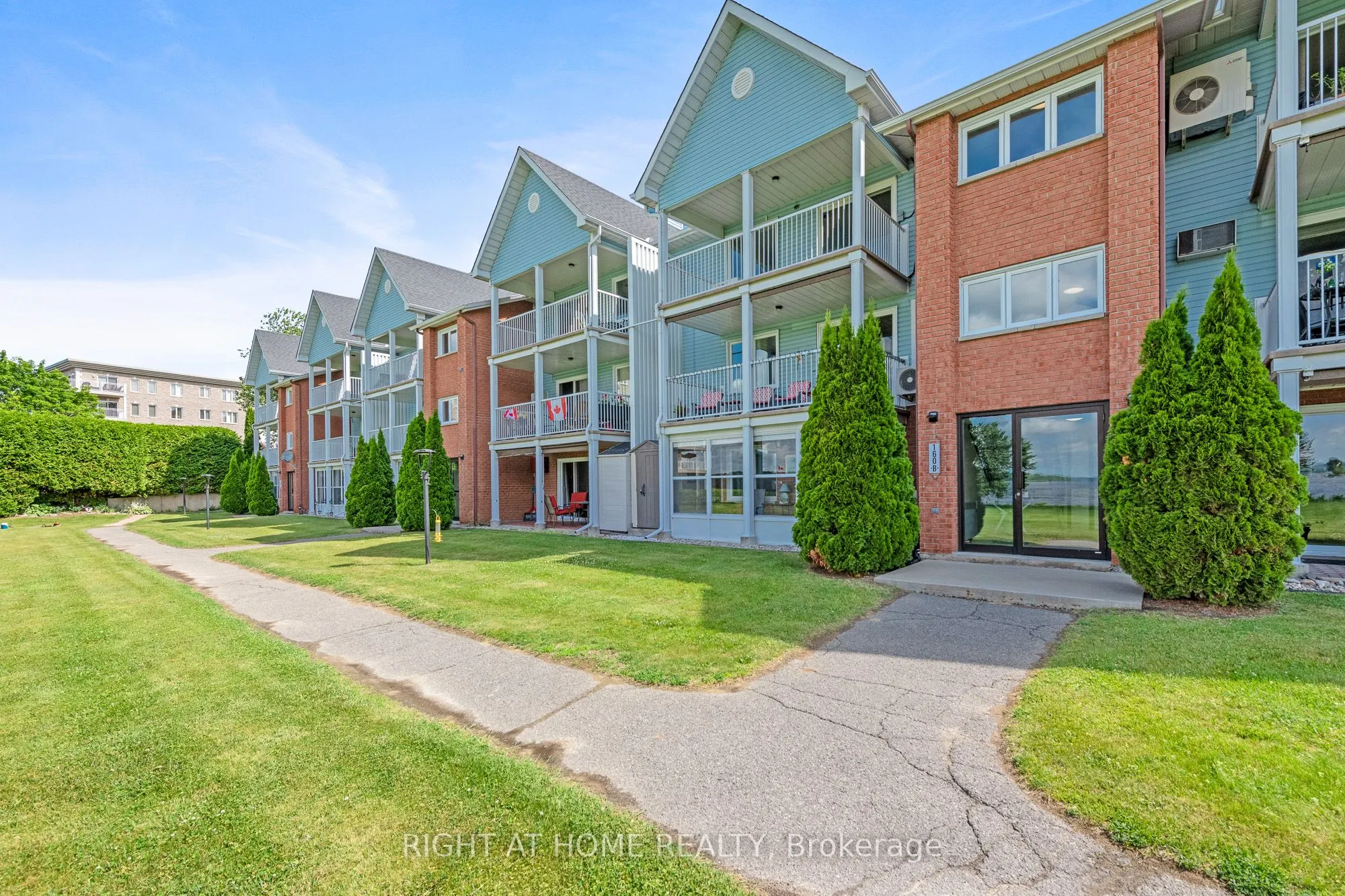 160 Edwards Street, #2B