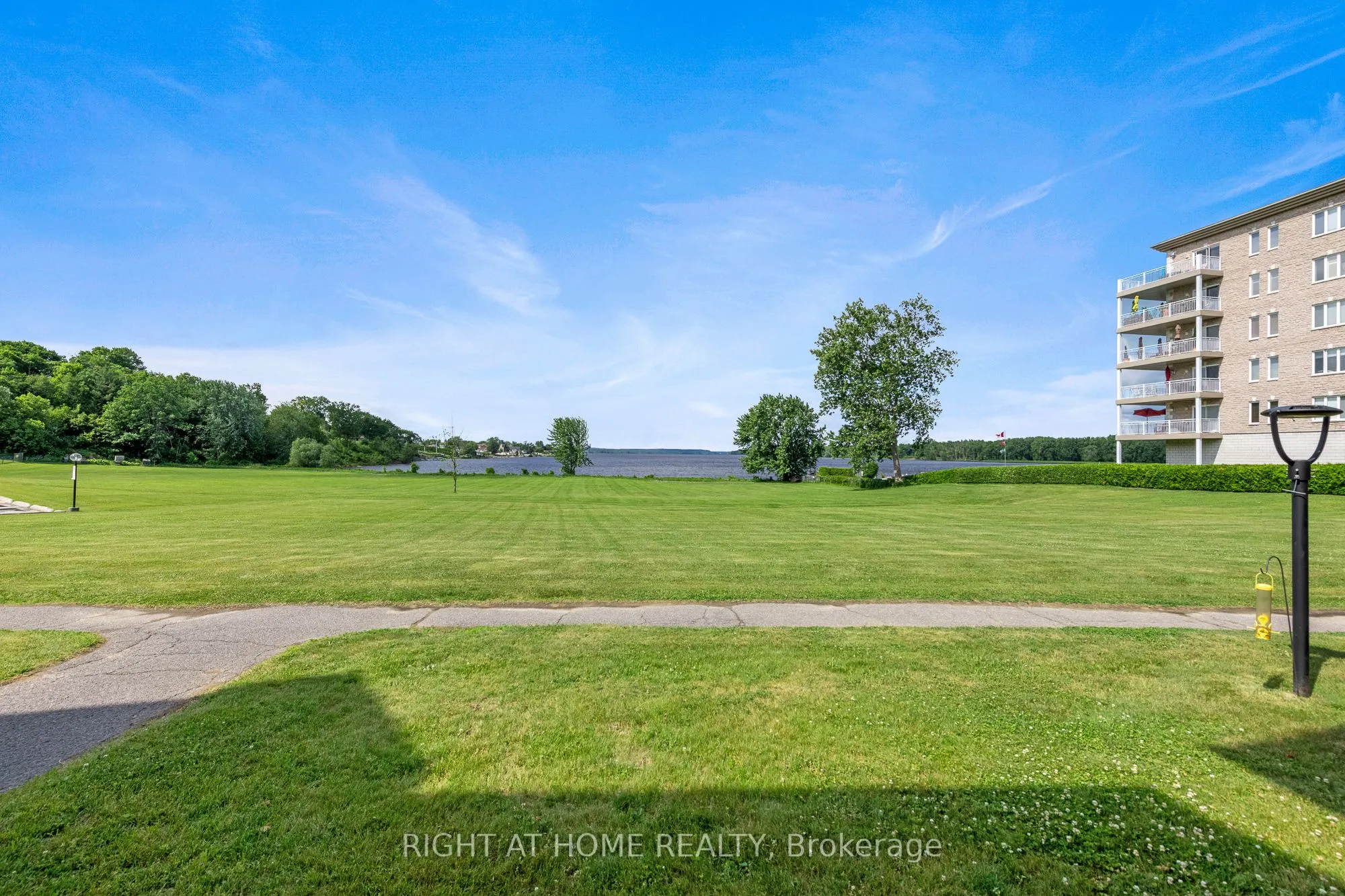 160 Edwards Street, #2B