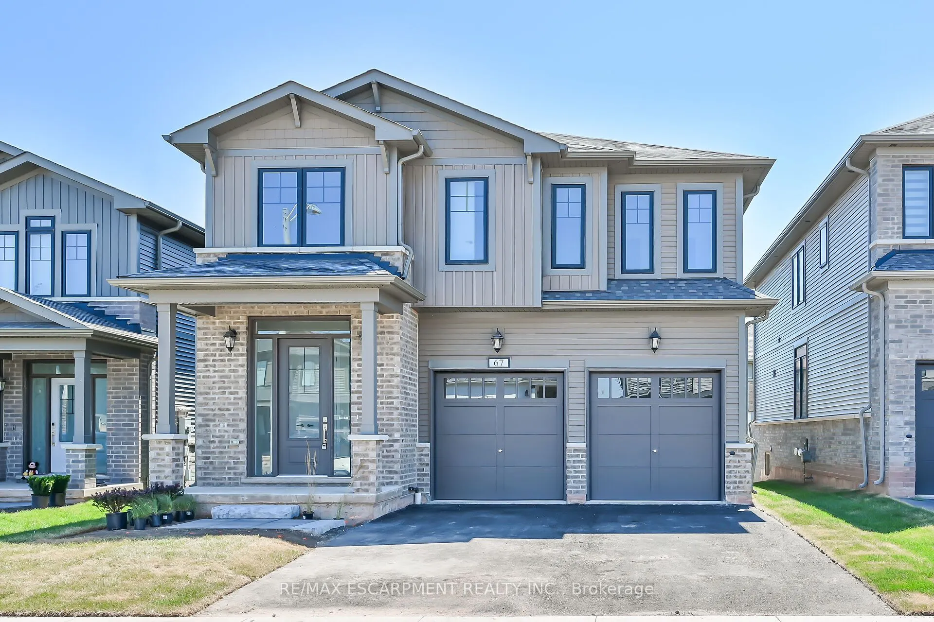 67 Starfire Crescent