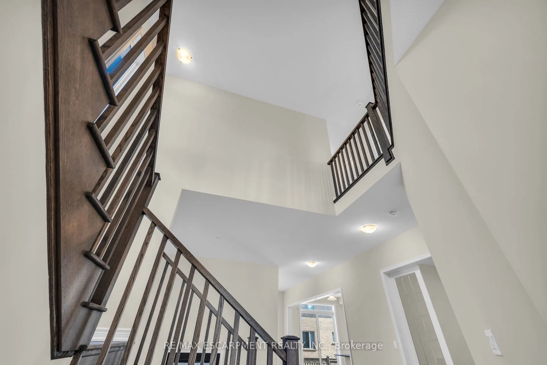 67 Starfire Crescent