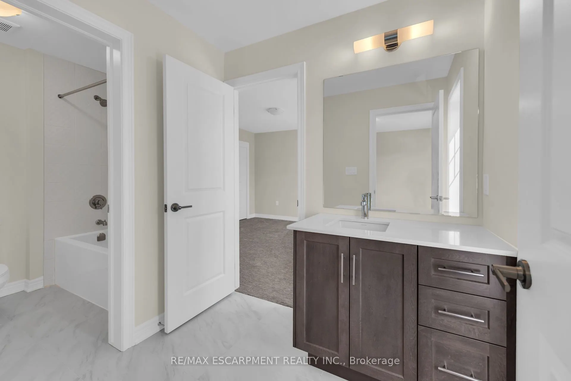 67 Starfire Crescent