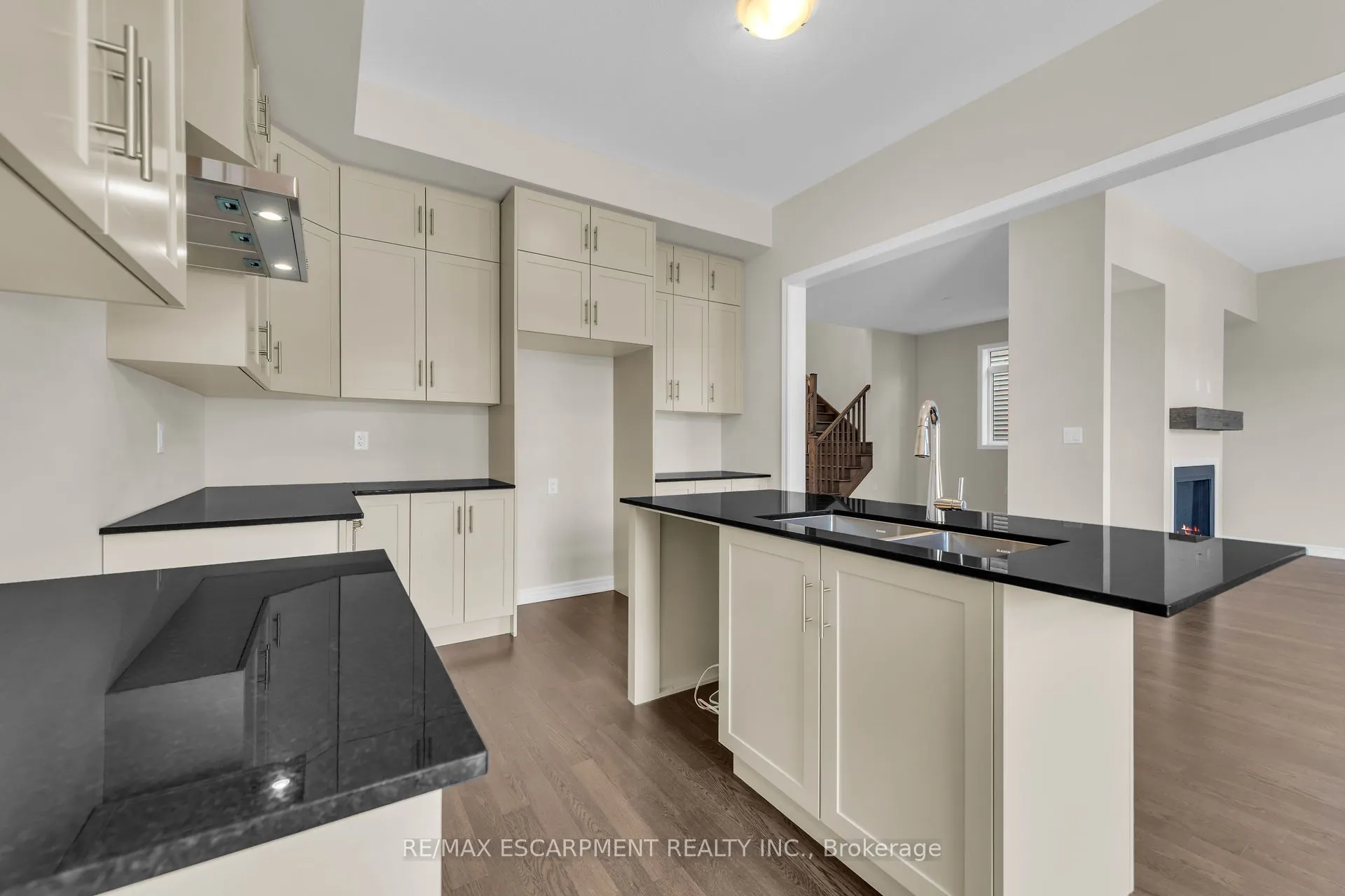 67 Starfire Crescent