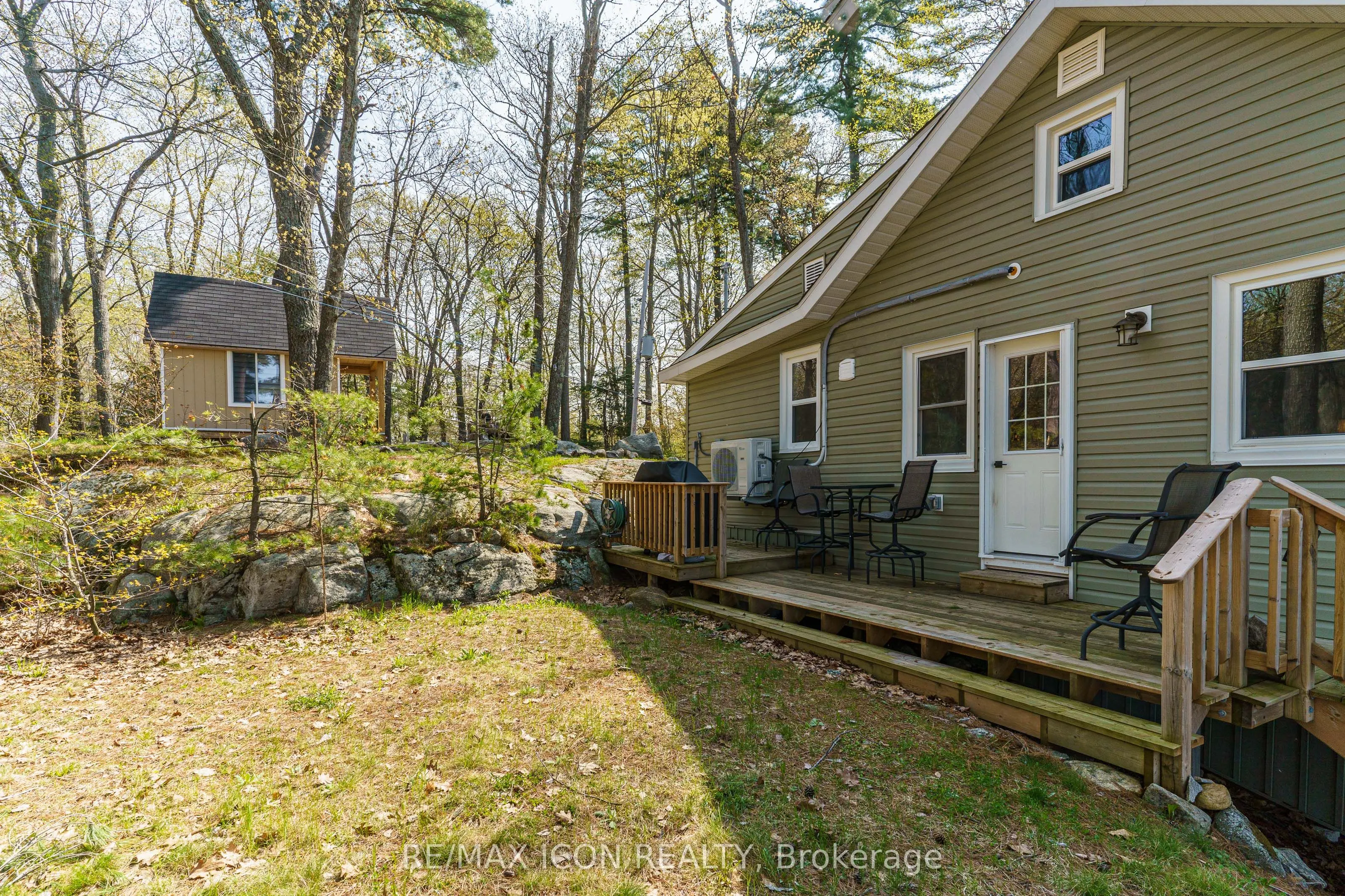 99 Bala Park Island