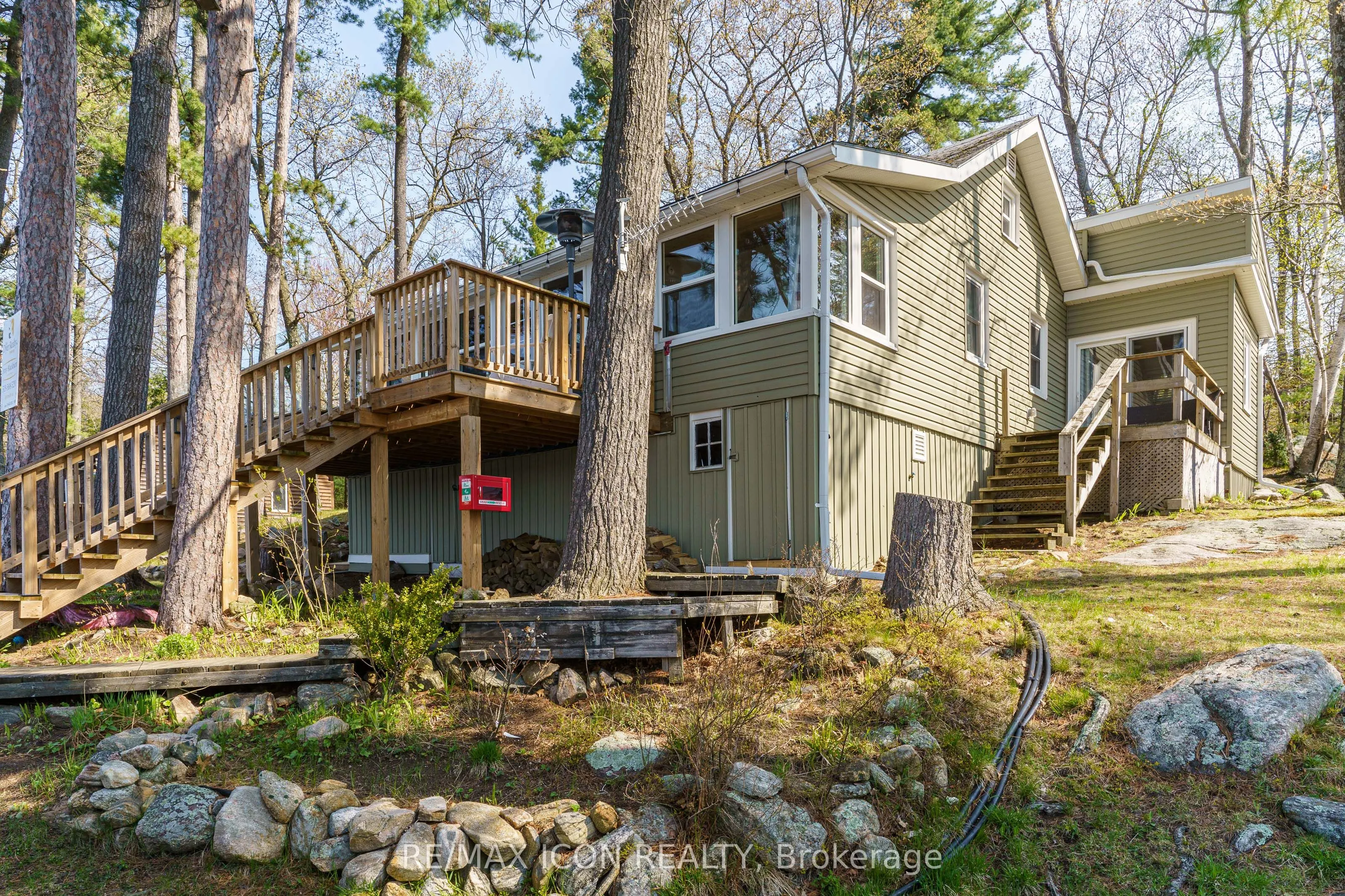 99 Bala Park Island