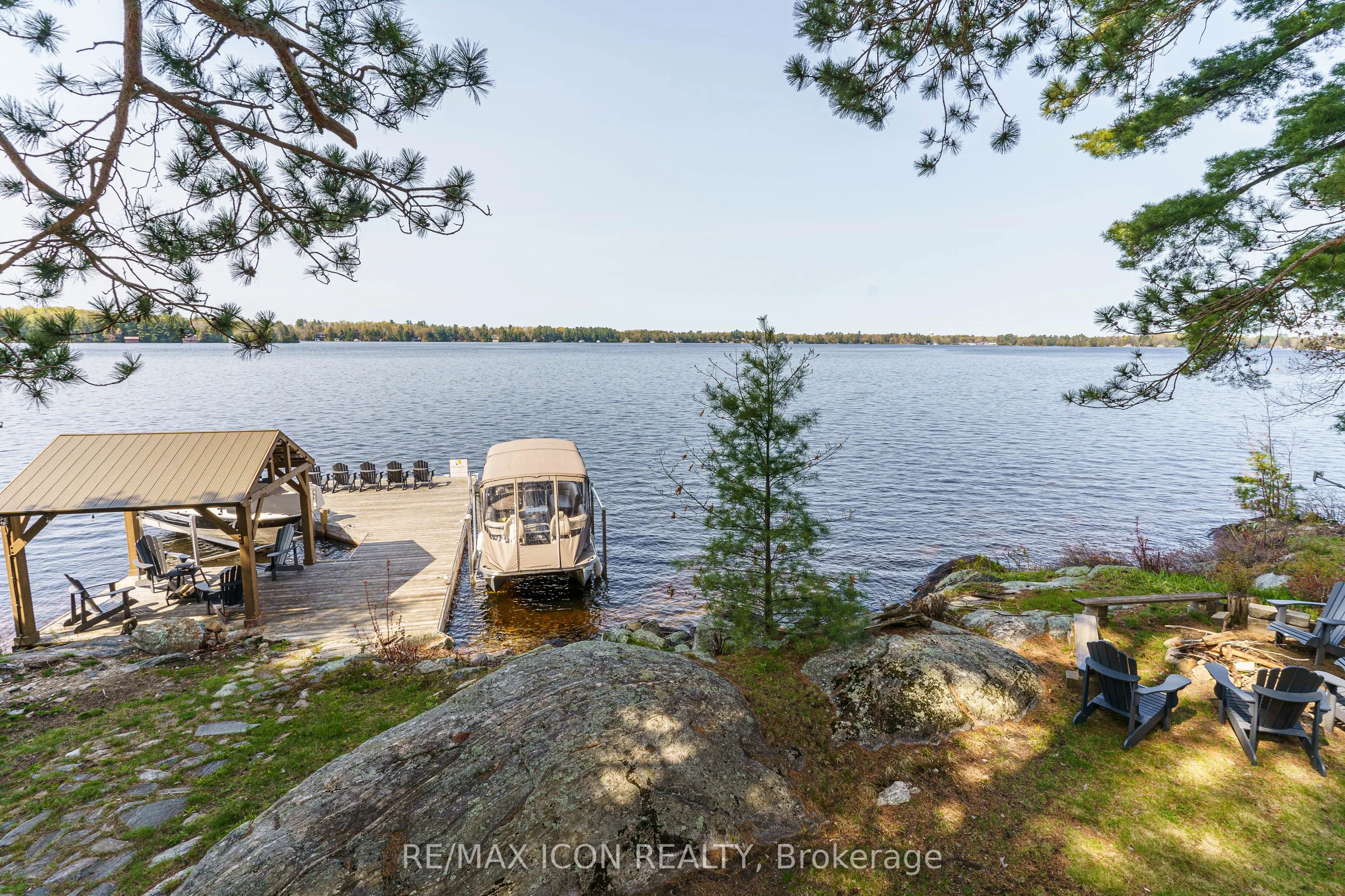 99 Bala Park Island