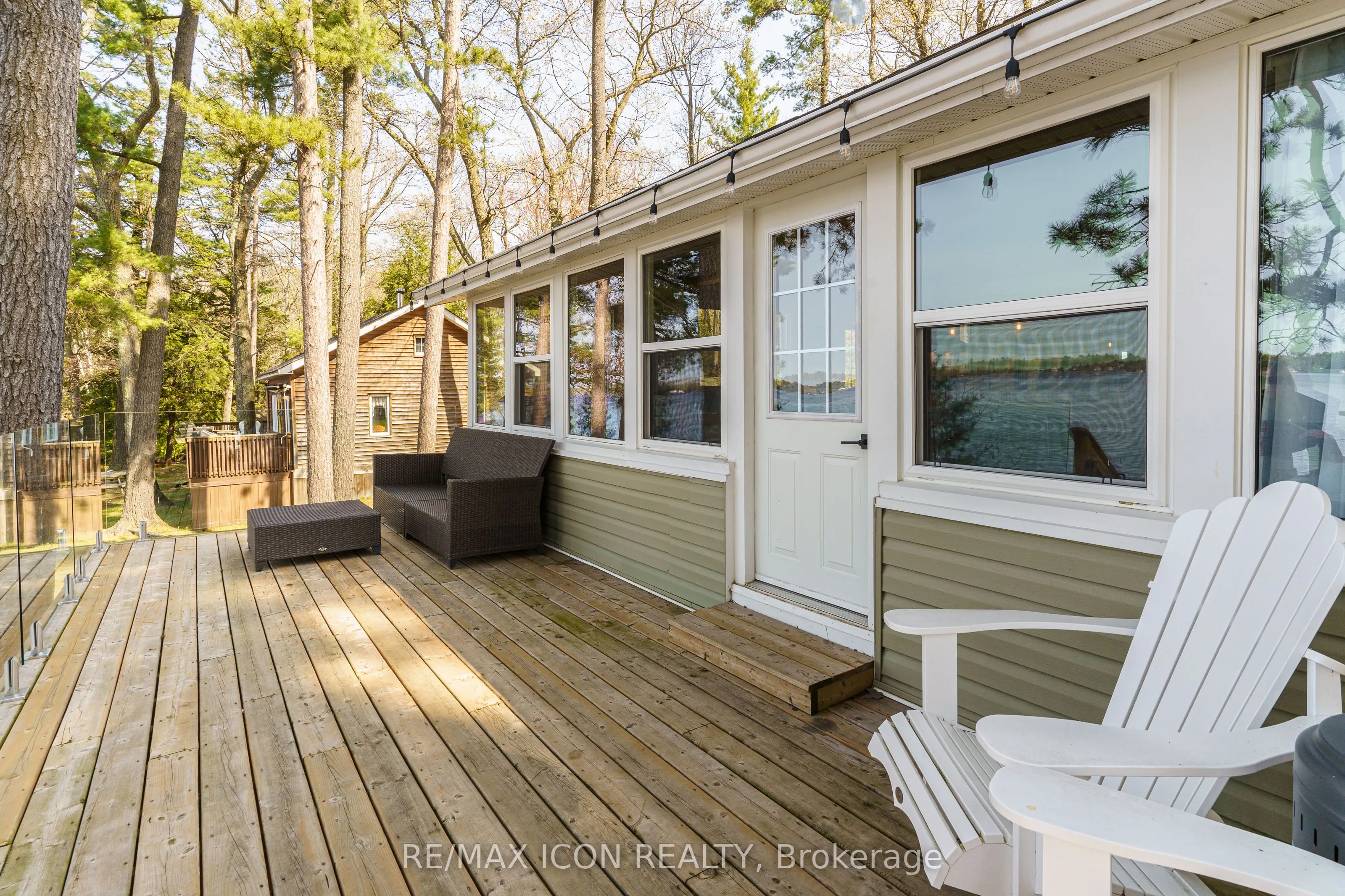 99 Bala Park Island