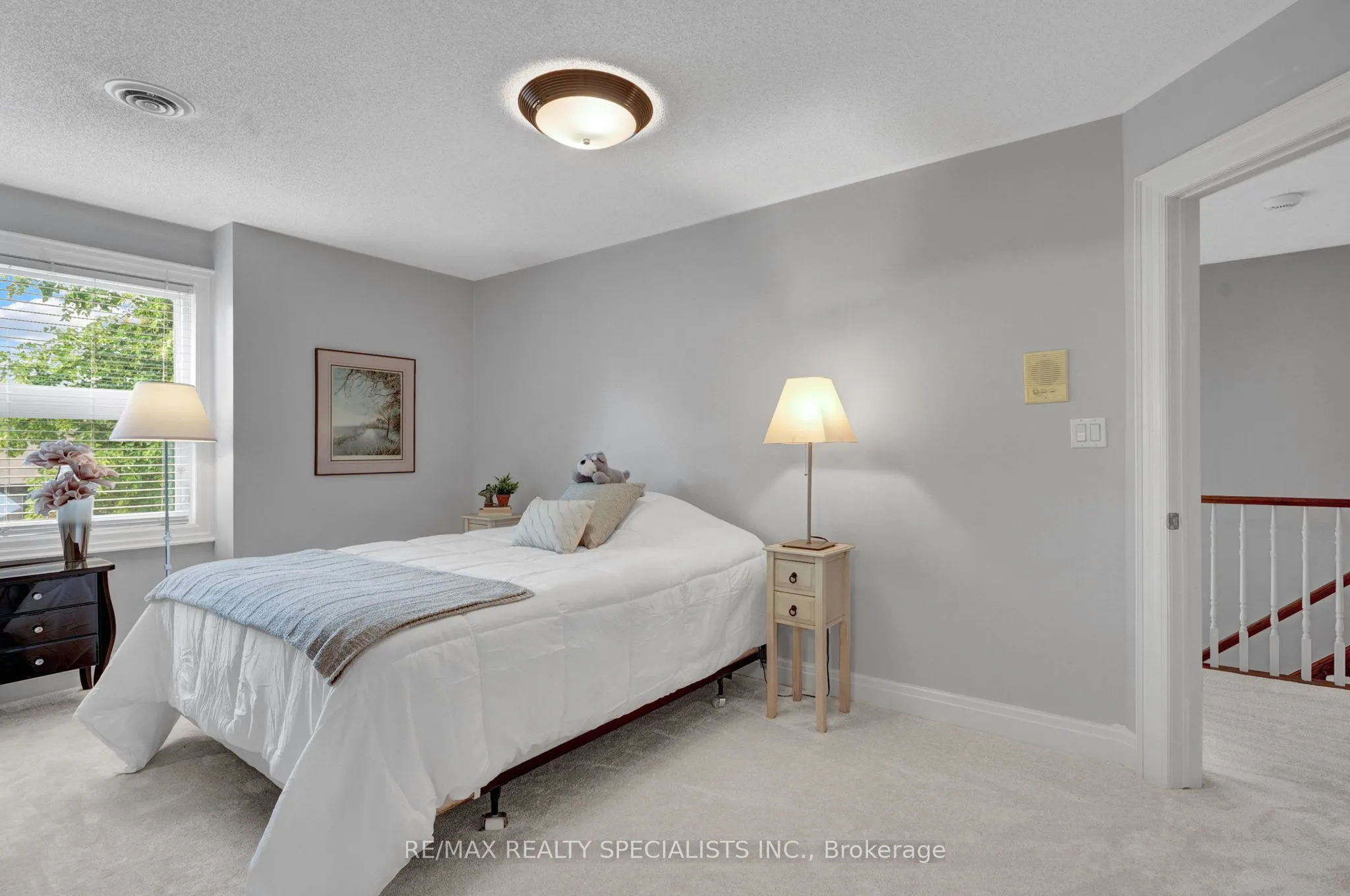 7103 BURBANK Crescent