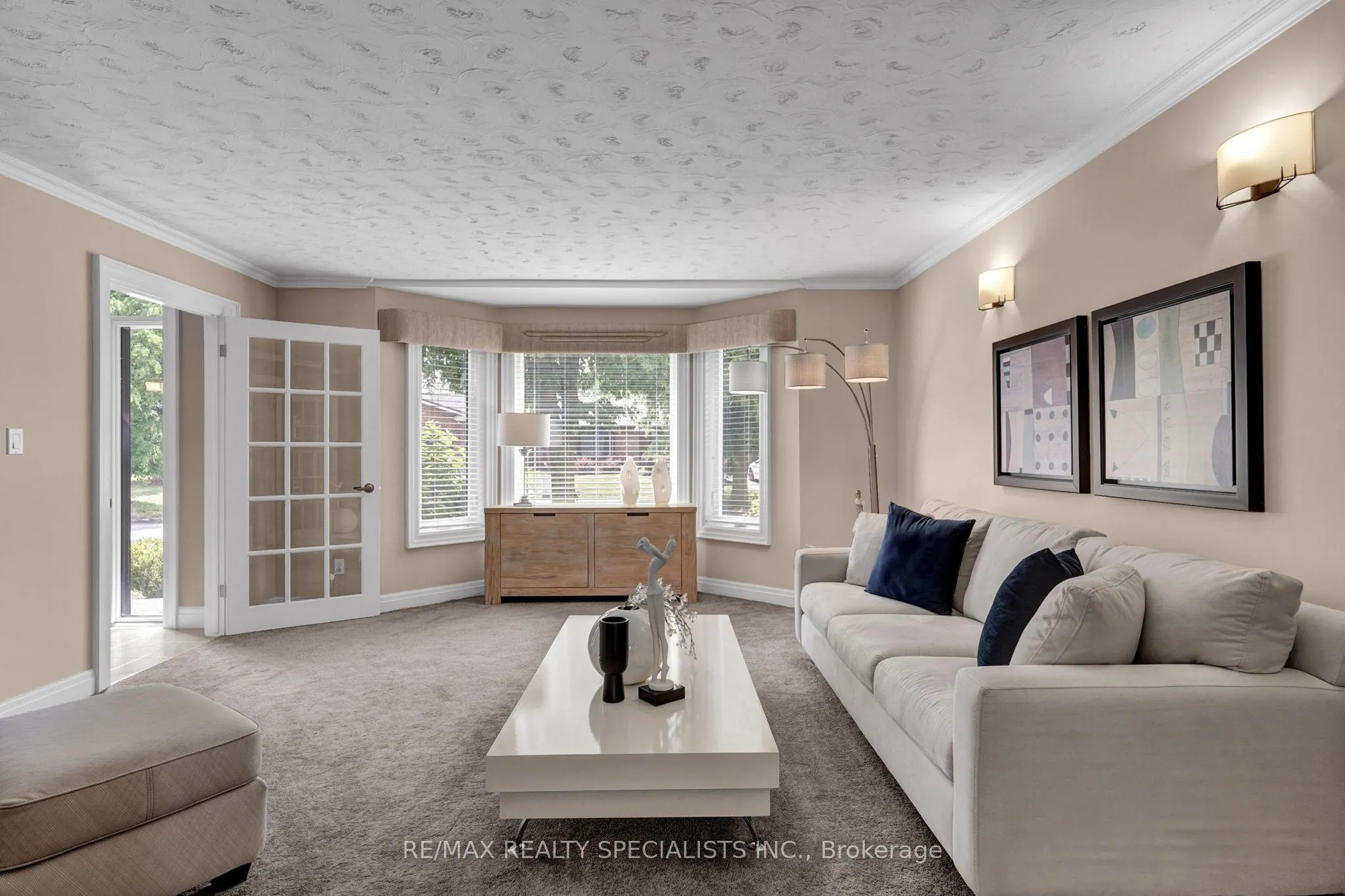 7103 BURBANK Crescent