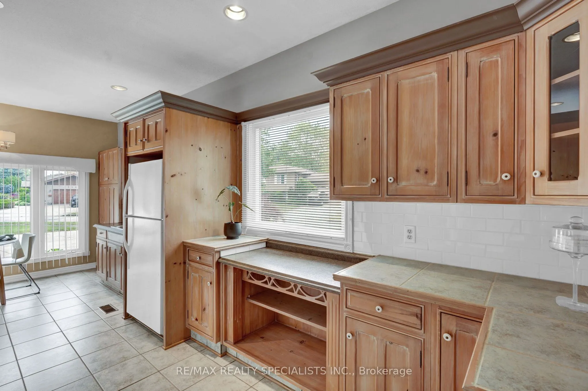 7103 BURBANK Crescent