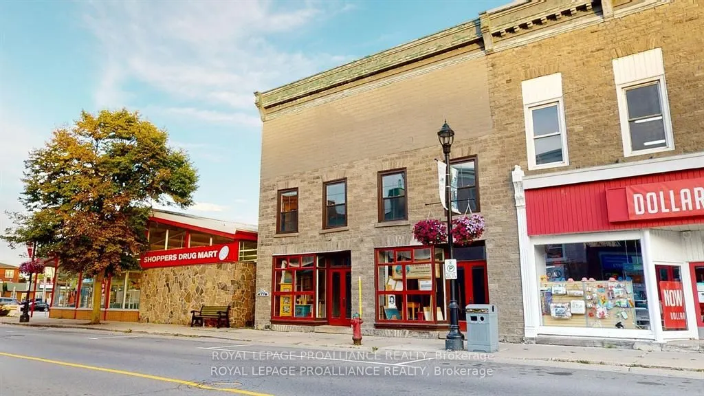 237-239 KING Street W